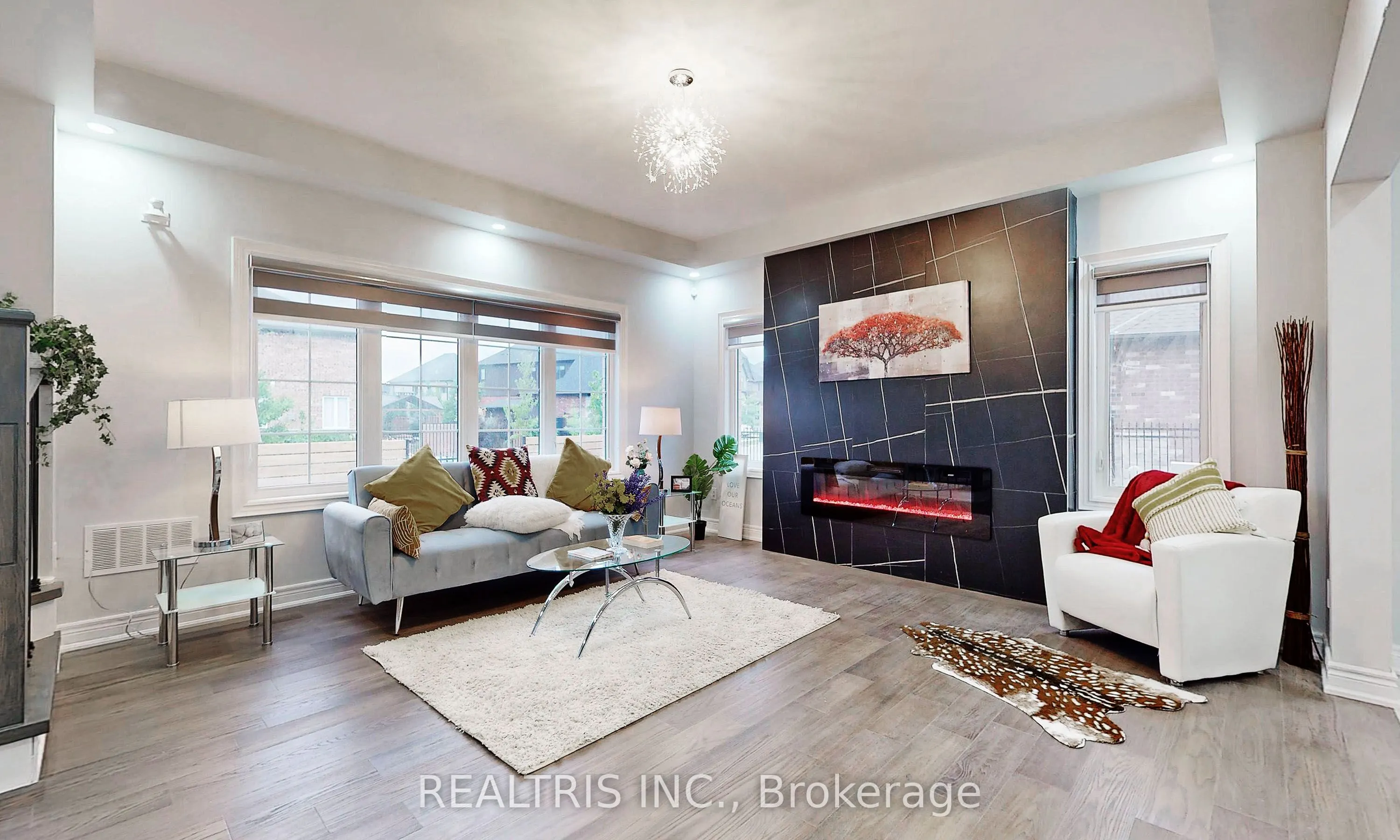 85 Eaglecrest Street, #Main