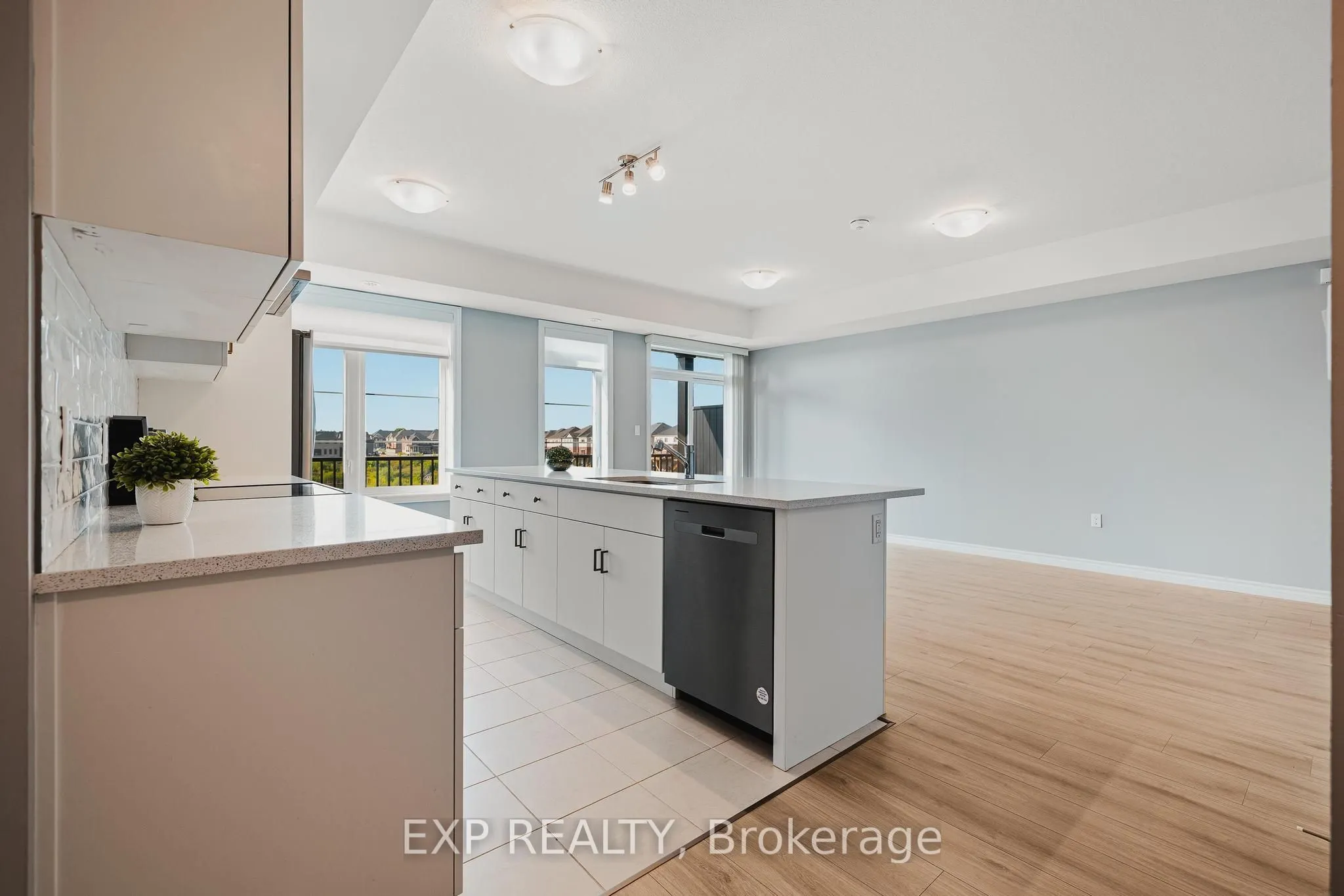 104 Lomond Lane W, #52
