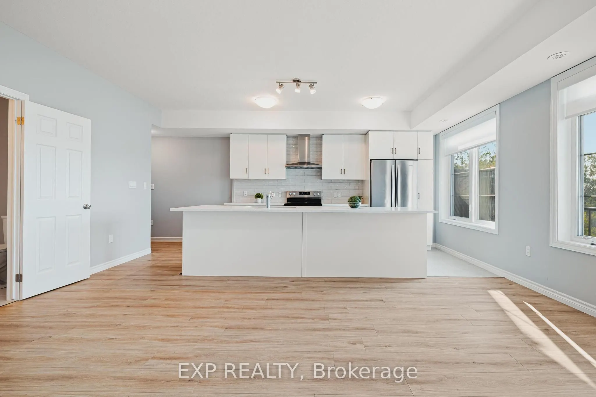 104 Lomond Lane W, #52
