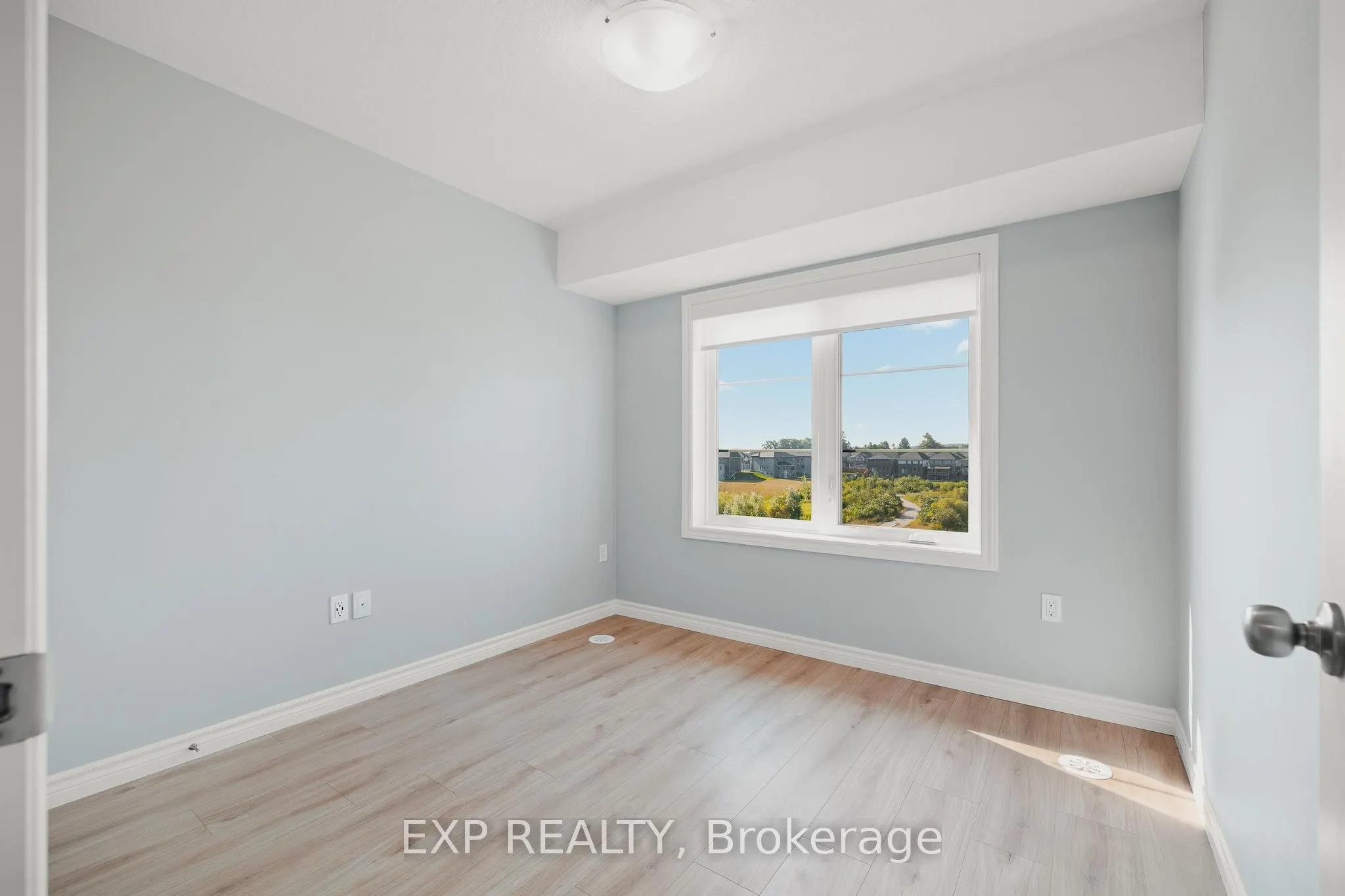 104 Lomond Lane W, #52