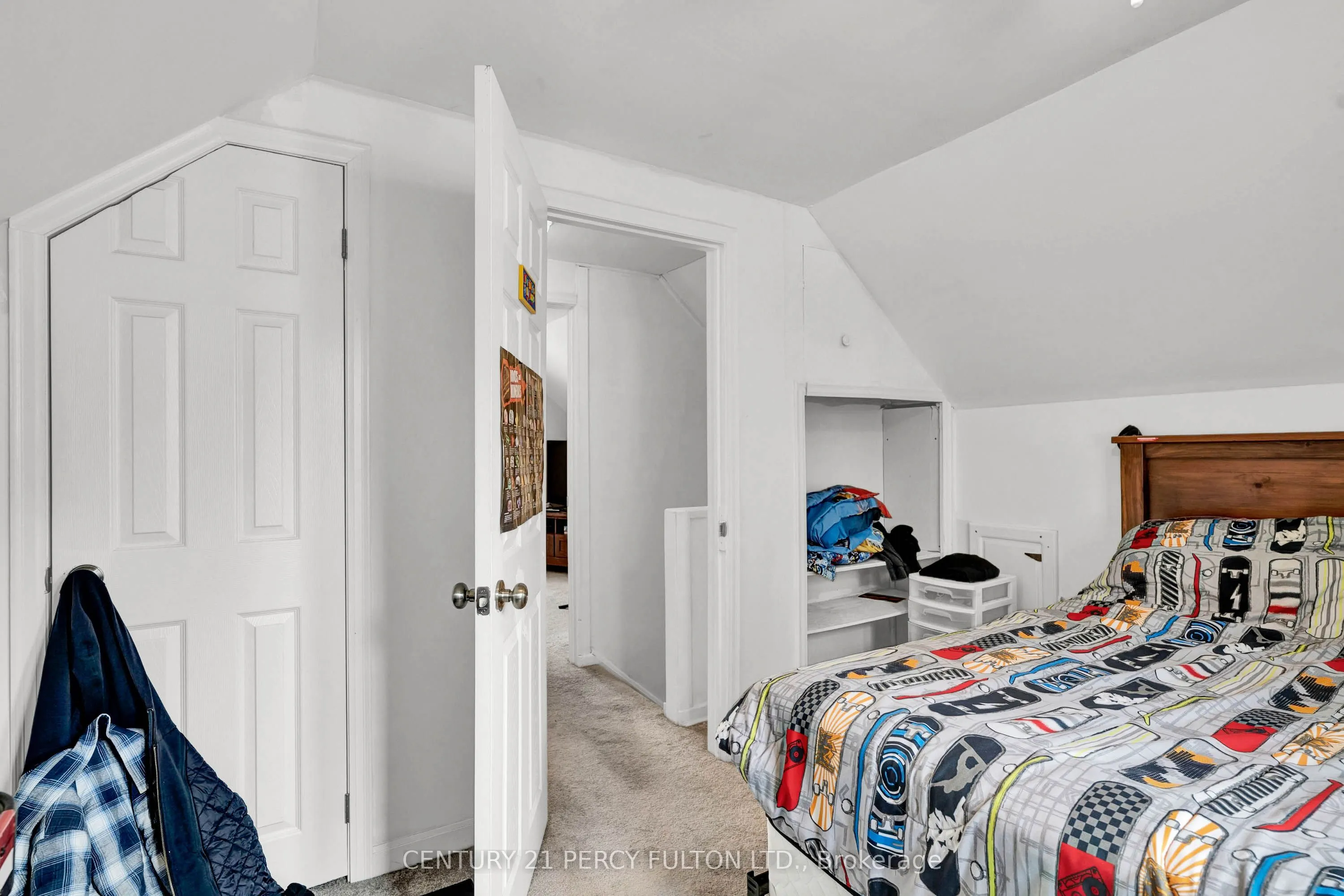 253 Princess Elizabeth Crescent