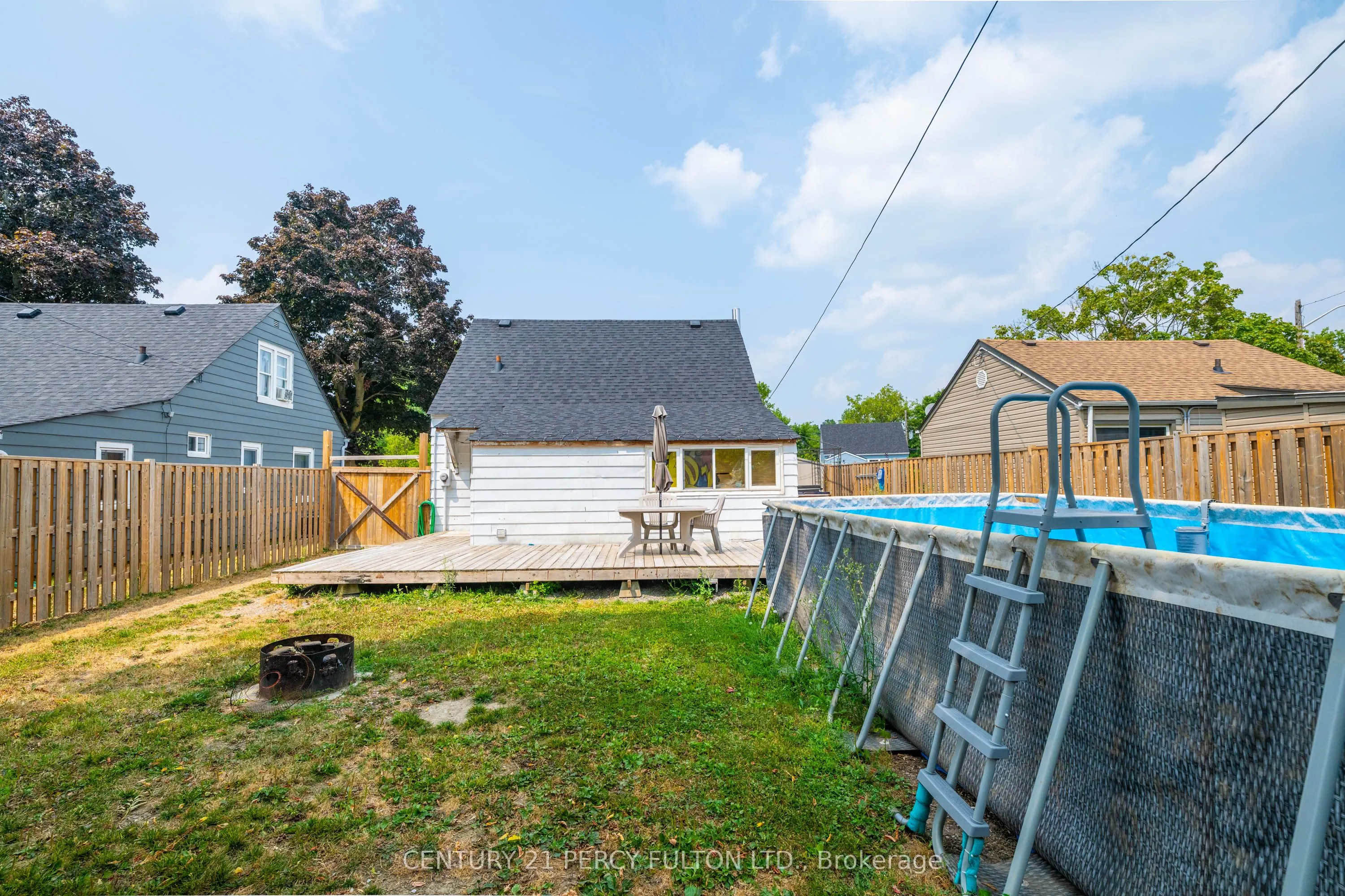 253 Princess Elizabeth Crescent
