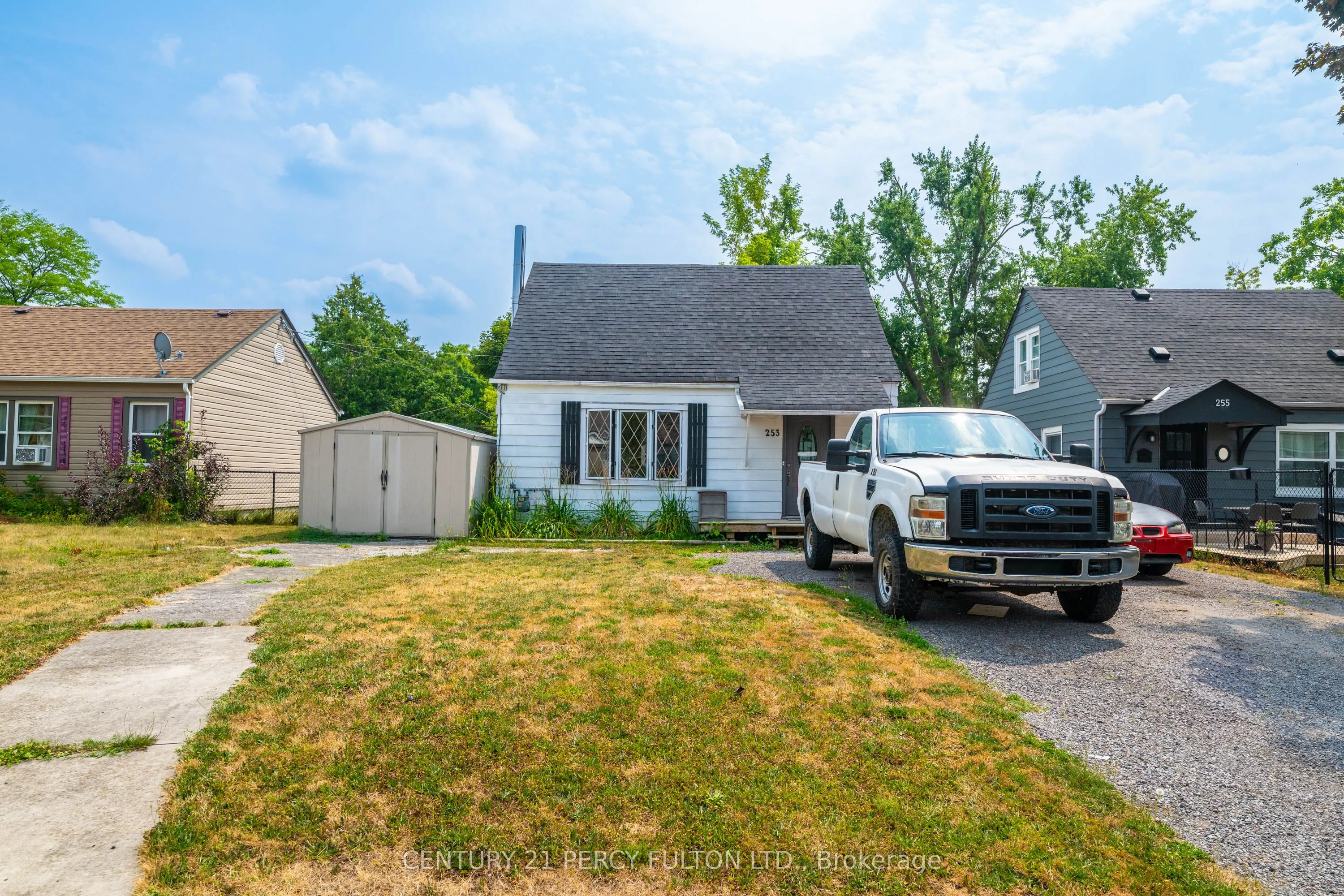 253 Princess Elizabeth Crescent