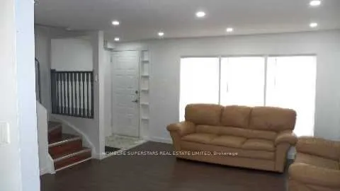513 Parkview Crescent E, #4
