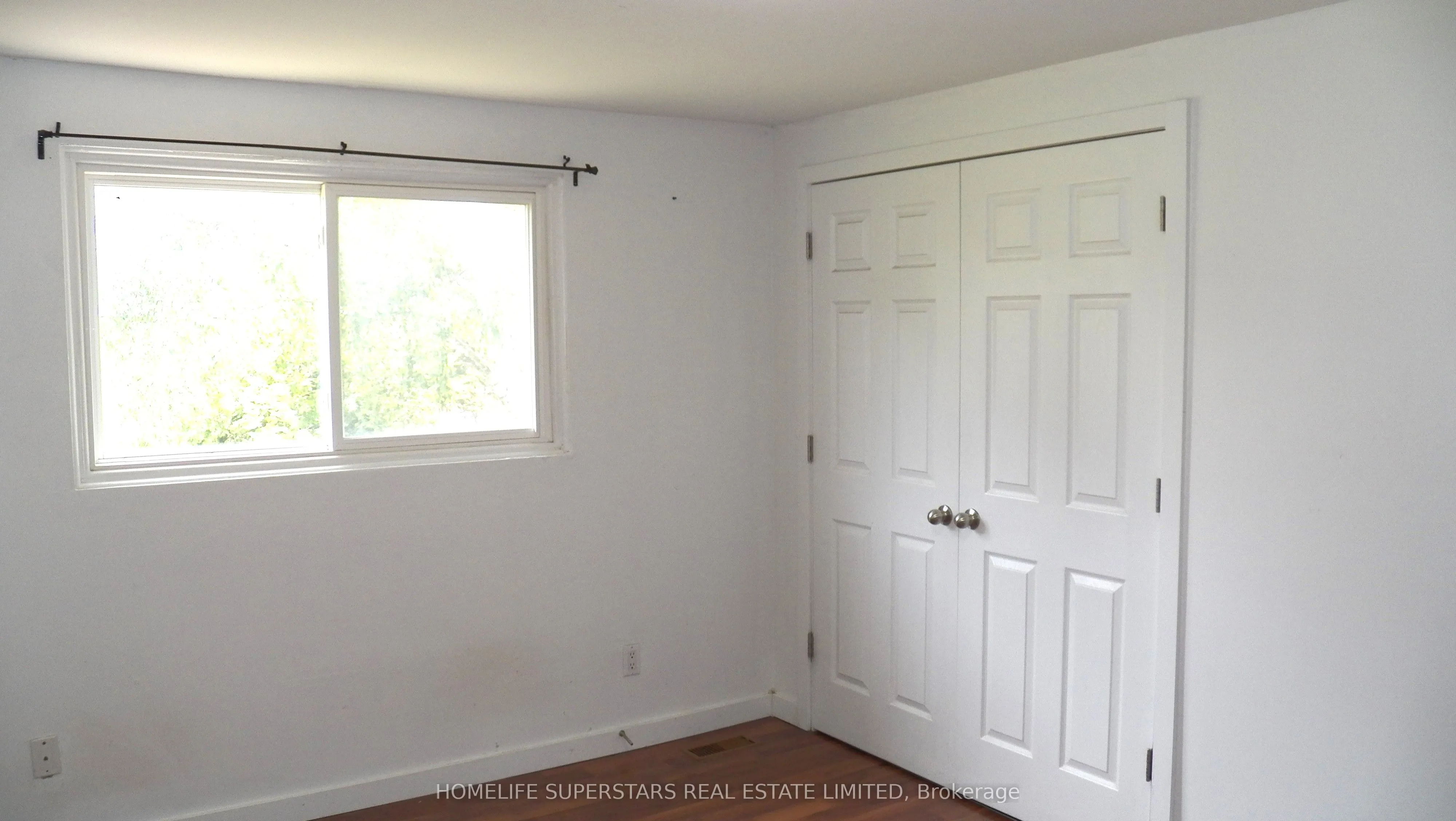513 Parkview Crescent E, #4