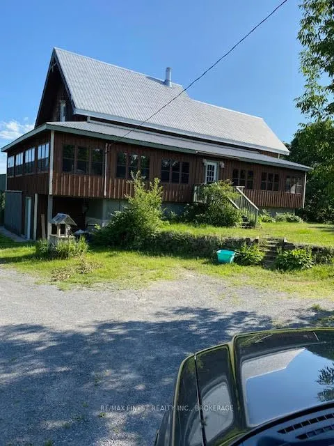1146 Fourth Lake Road S