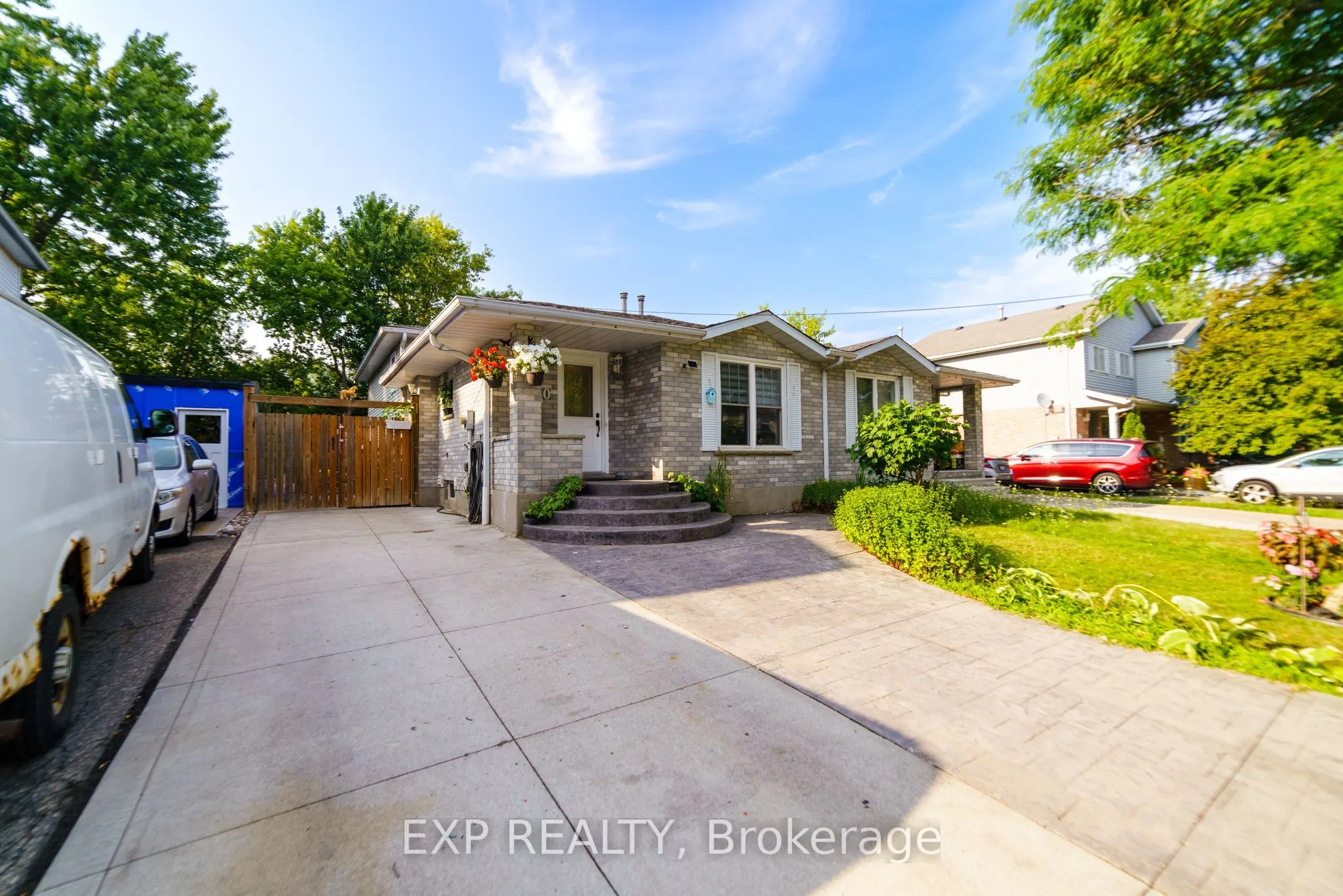 430 Bankside Crescent