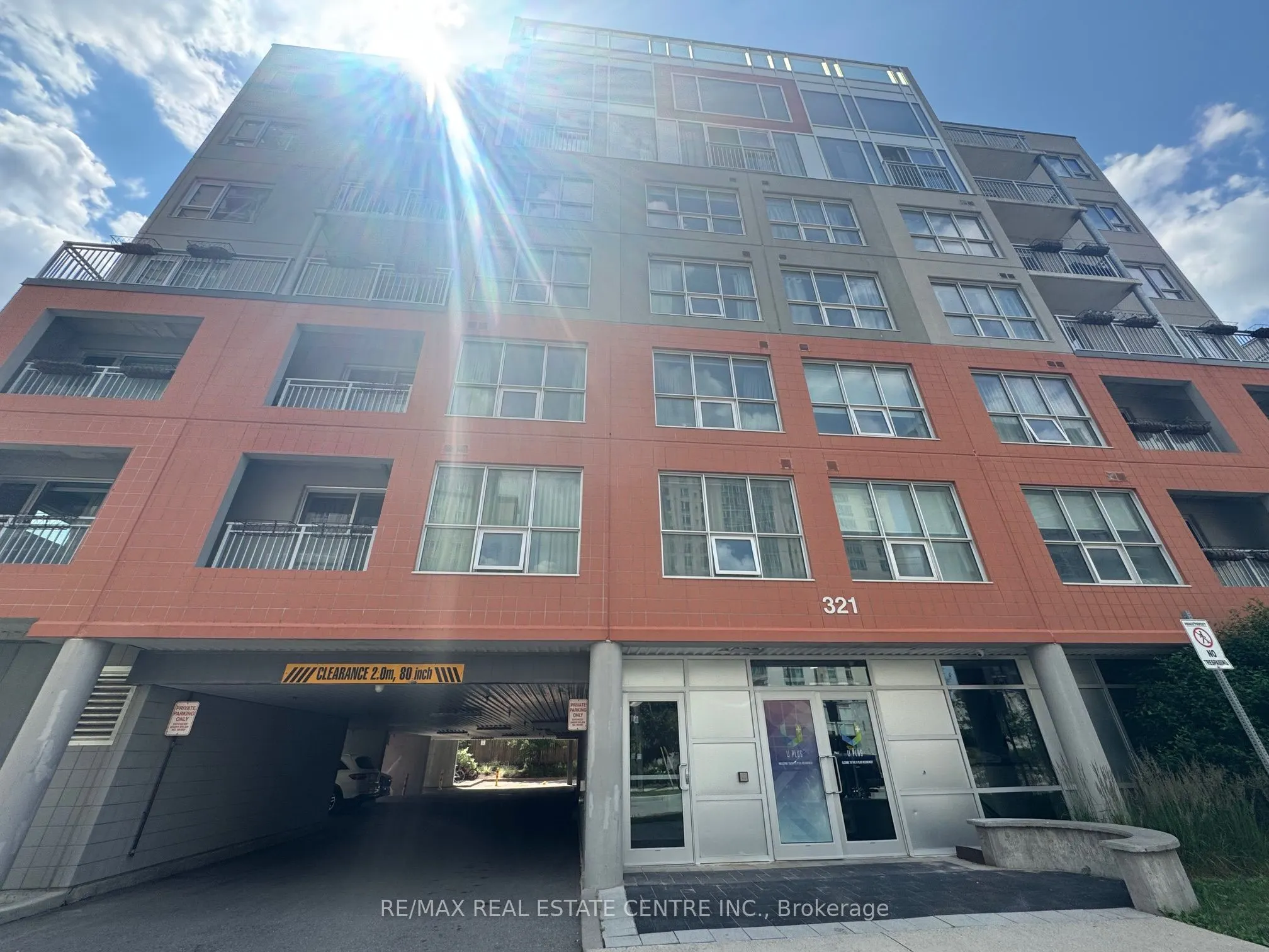 321 Spruce Street, #708