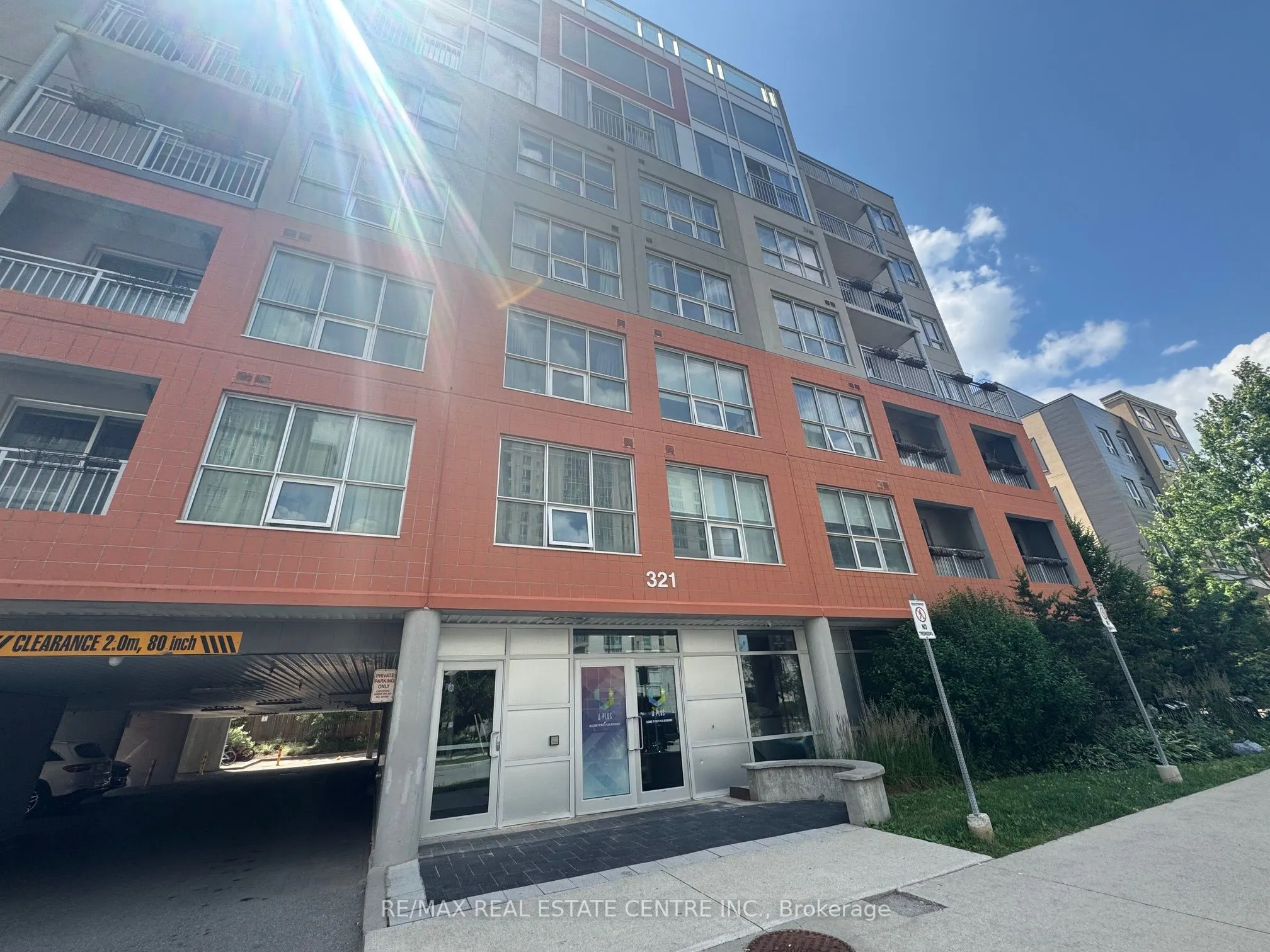 321 Spruce Street, #708