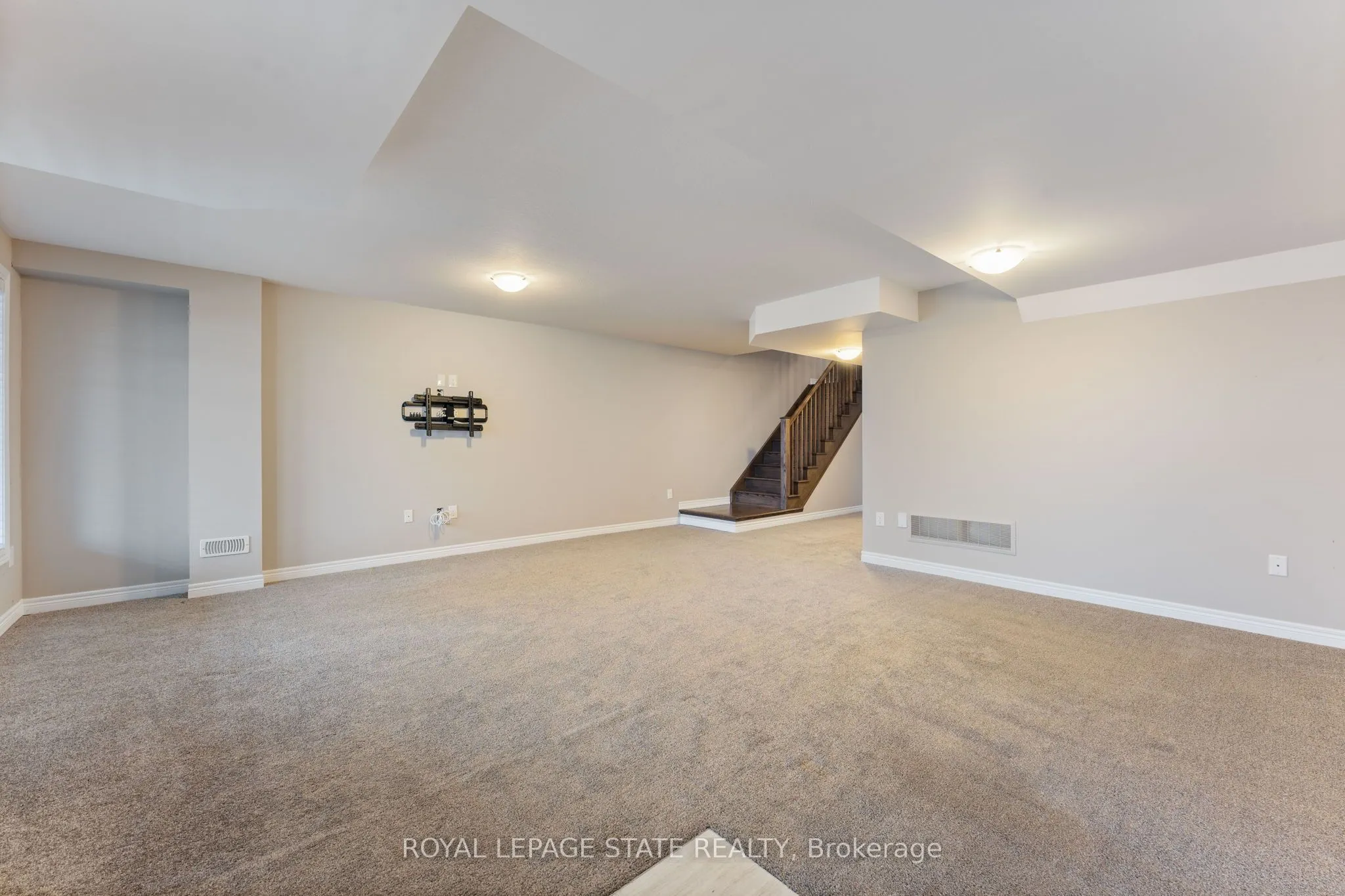 62 Waterview Lane
