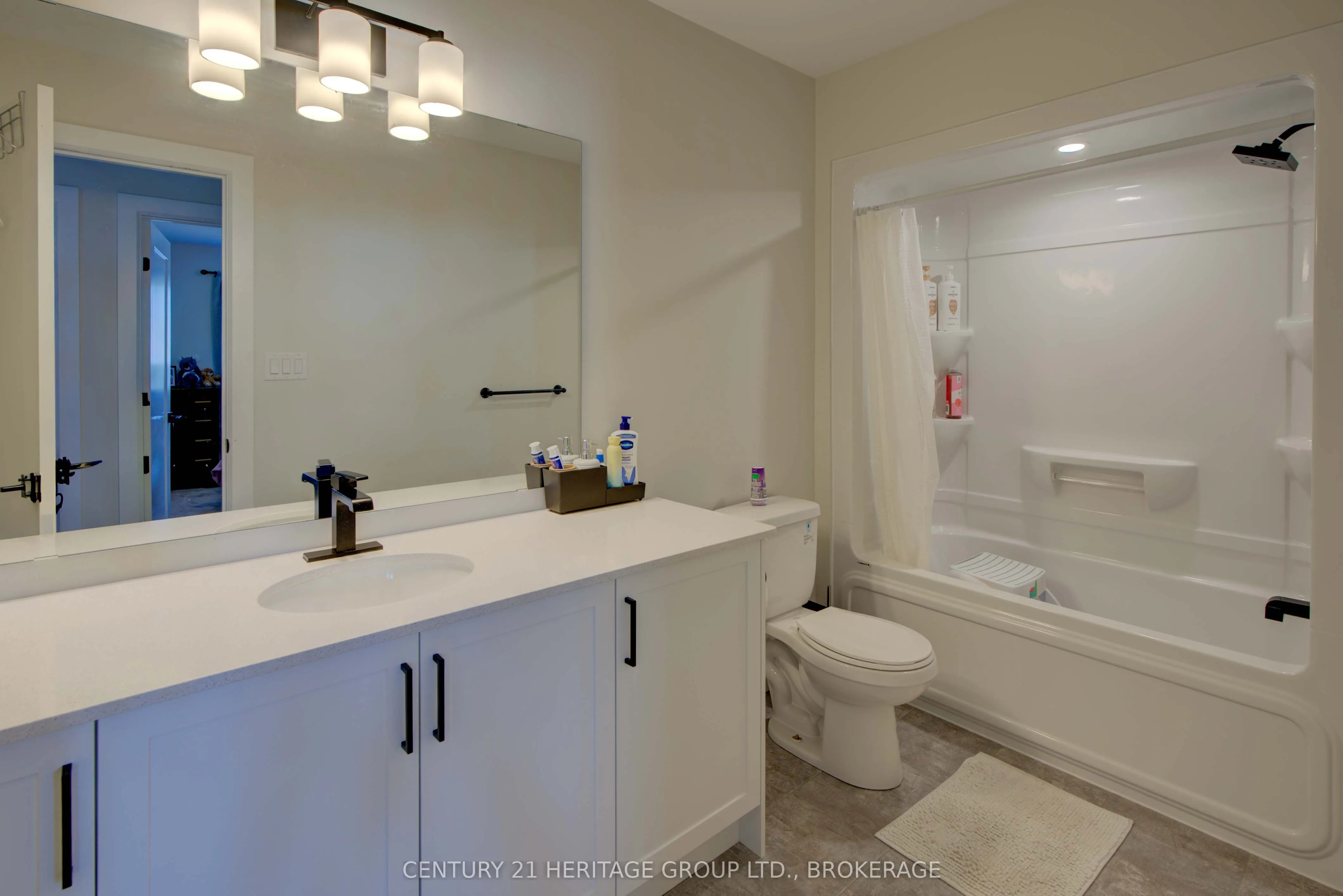28 Dusenbury Drive
