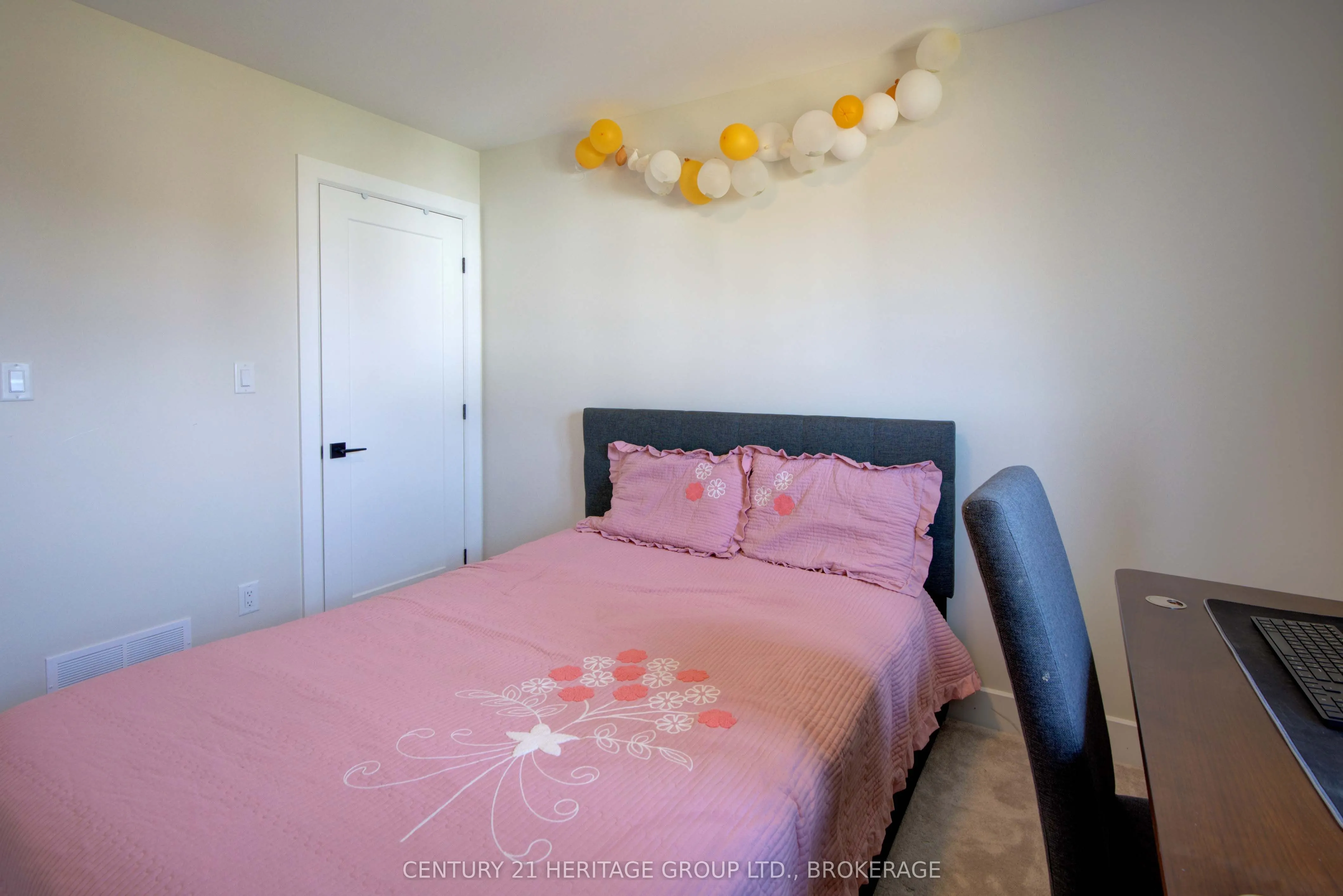28 Dusenbury Drive
