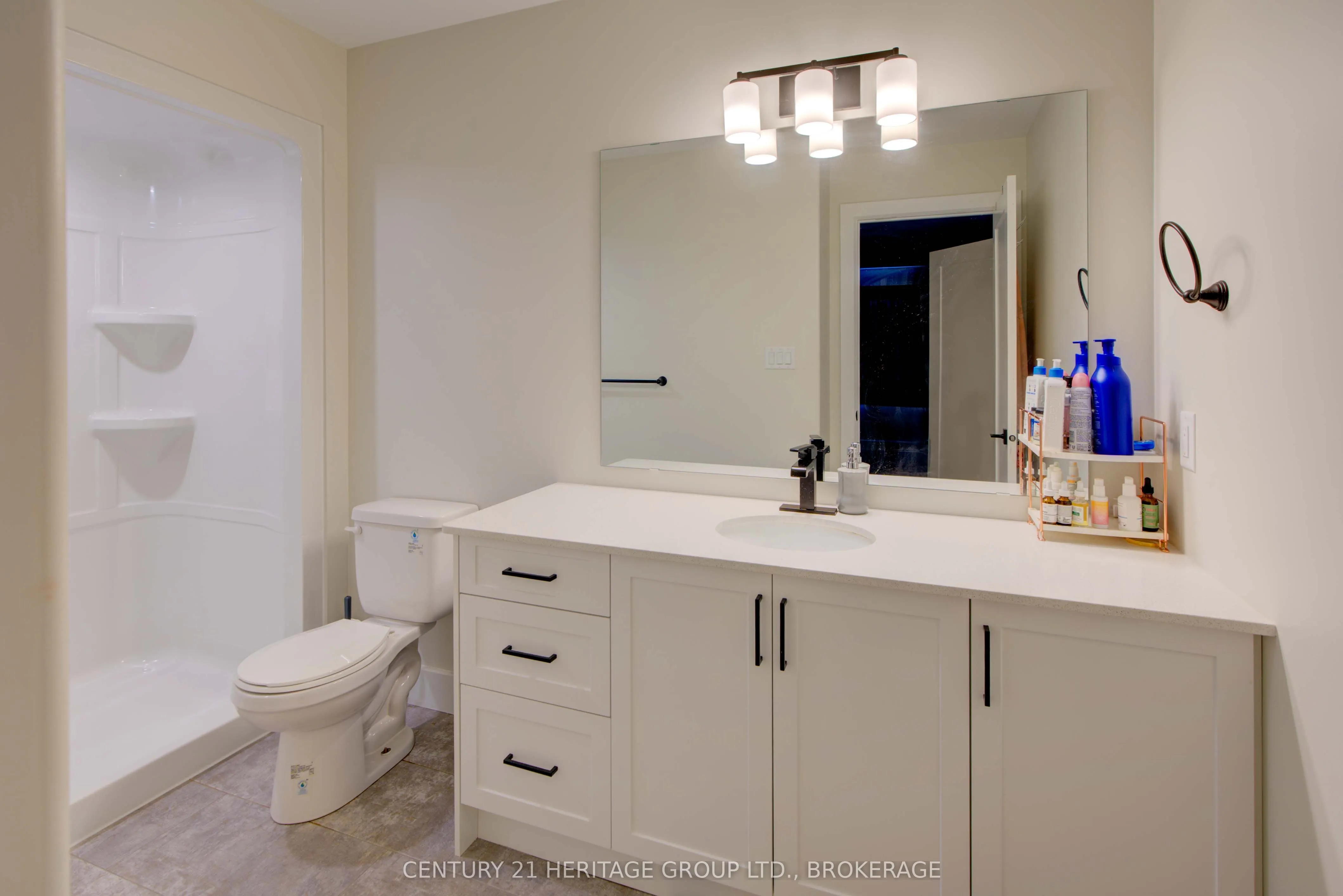 28 Dusenbury Drive