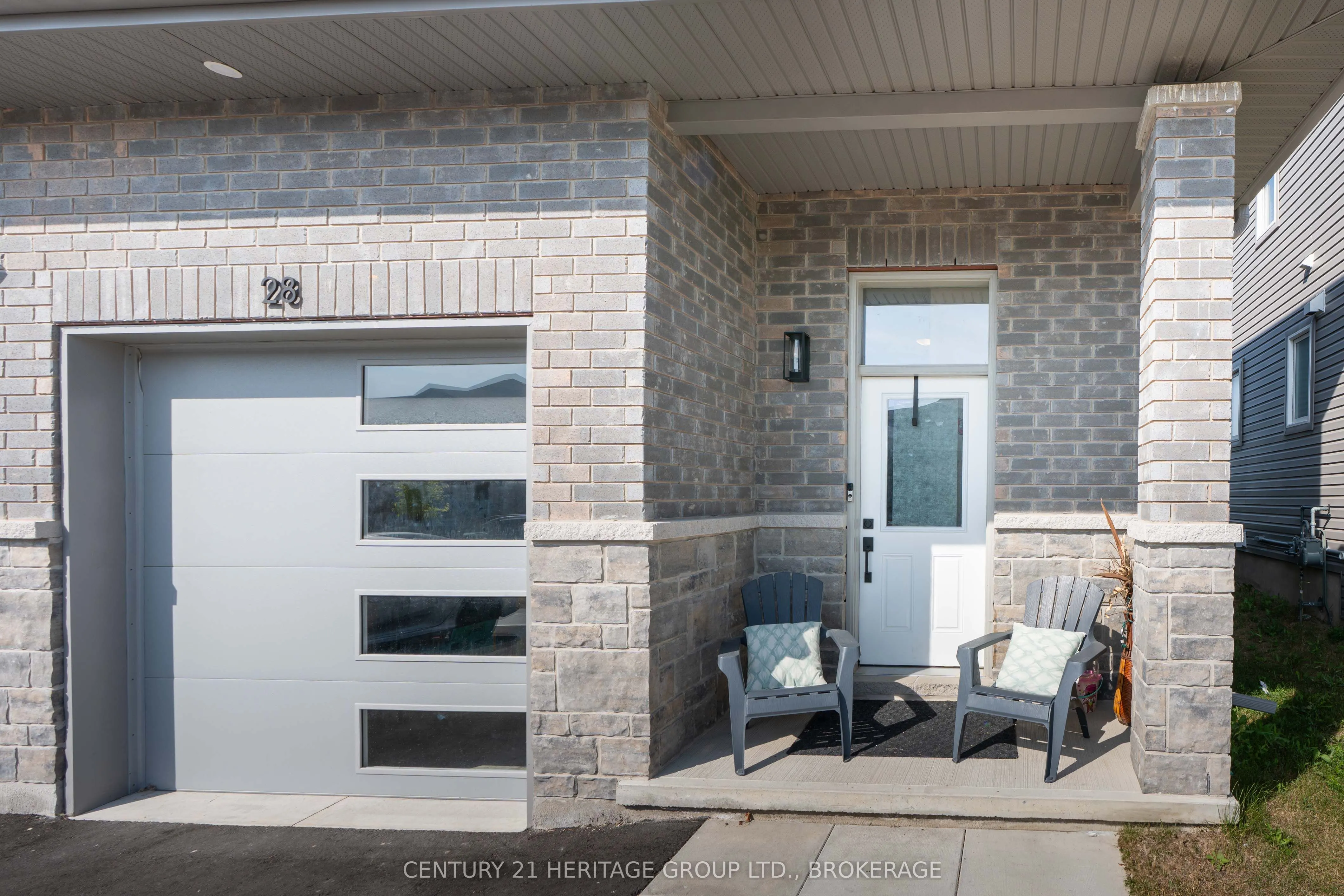 28 Dusenbury Drive