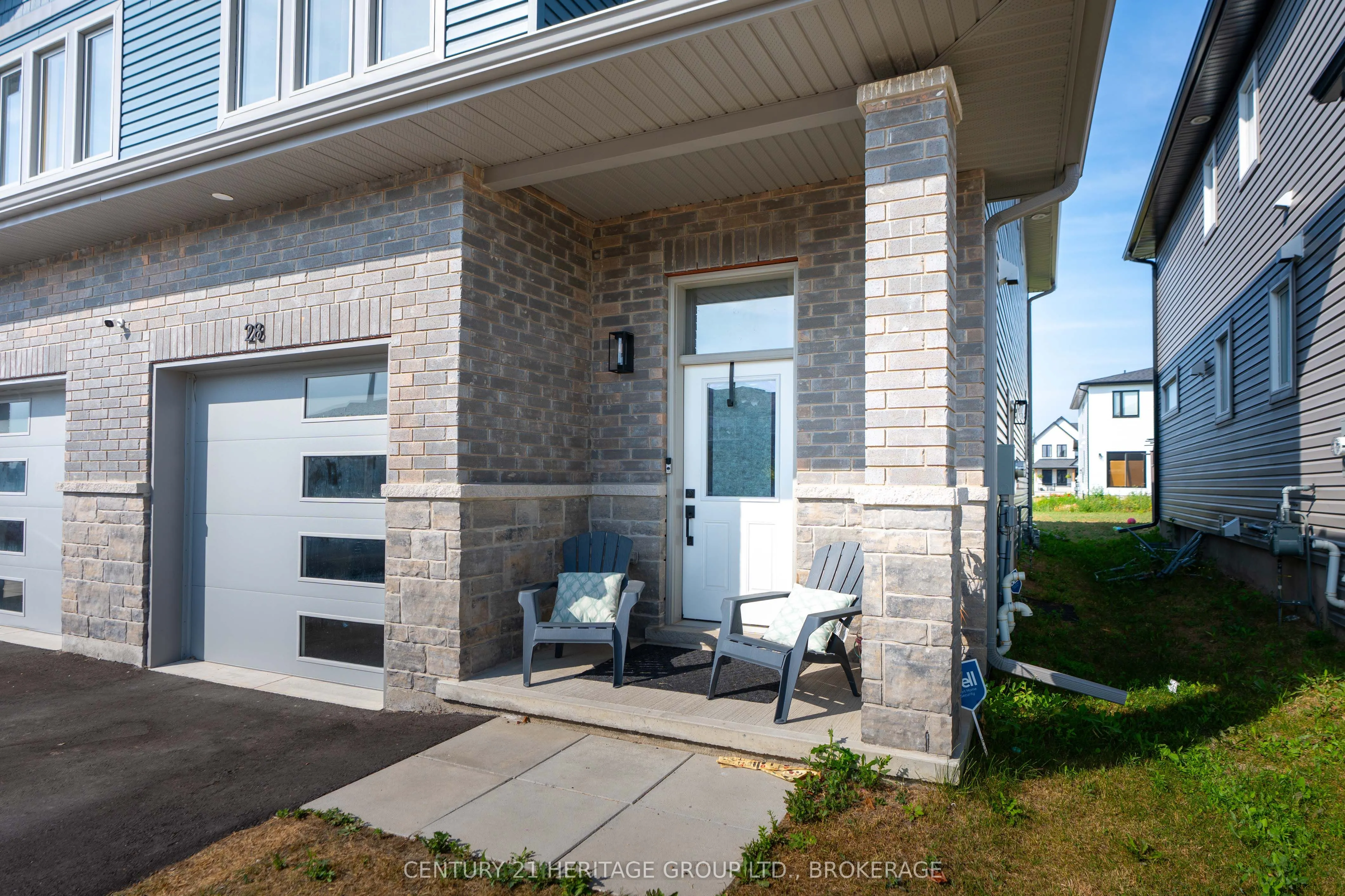 28 Dusenbury Drive