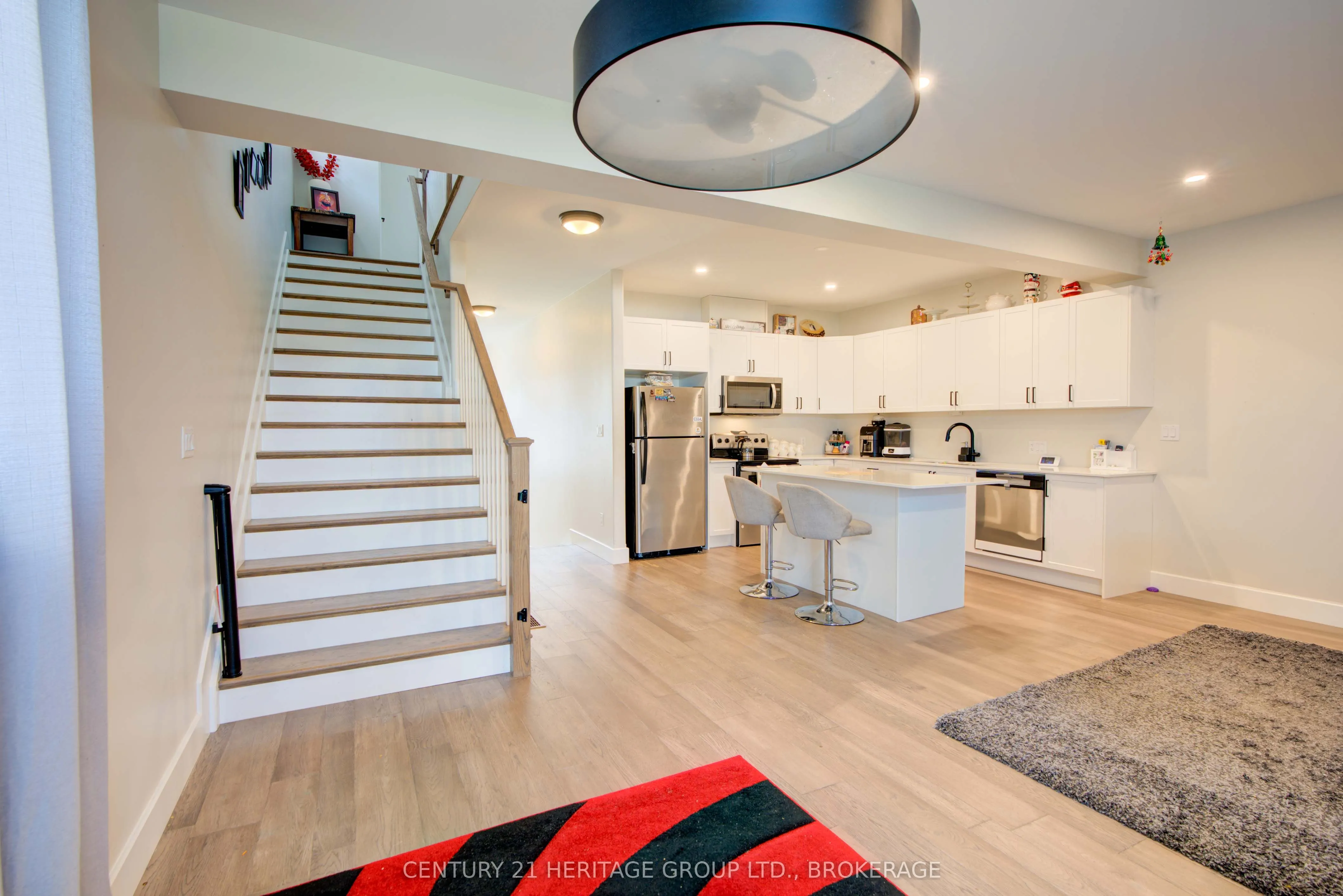 28 Dusenbury Drive