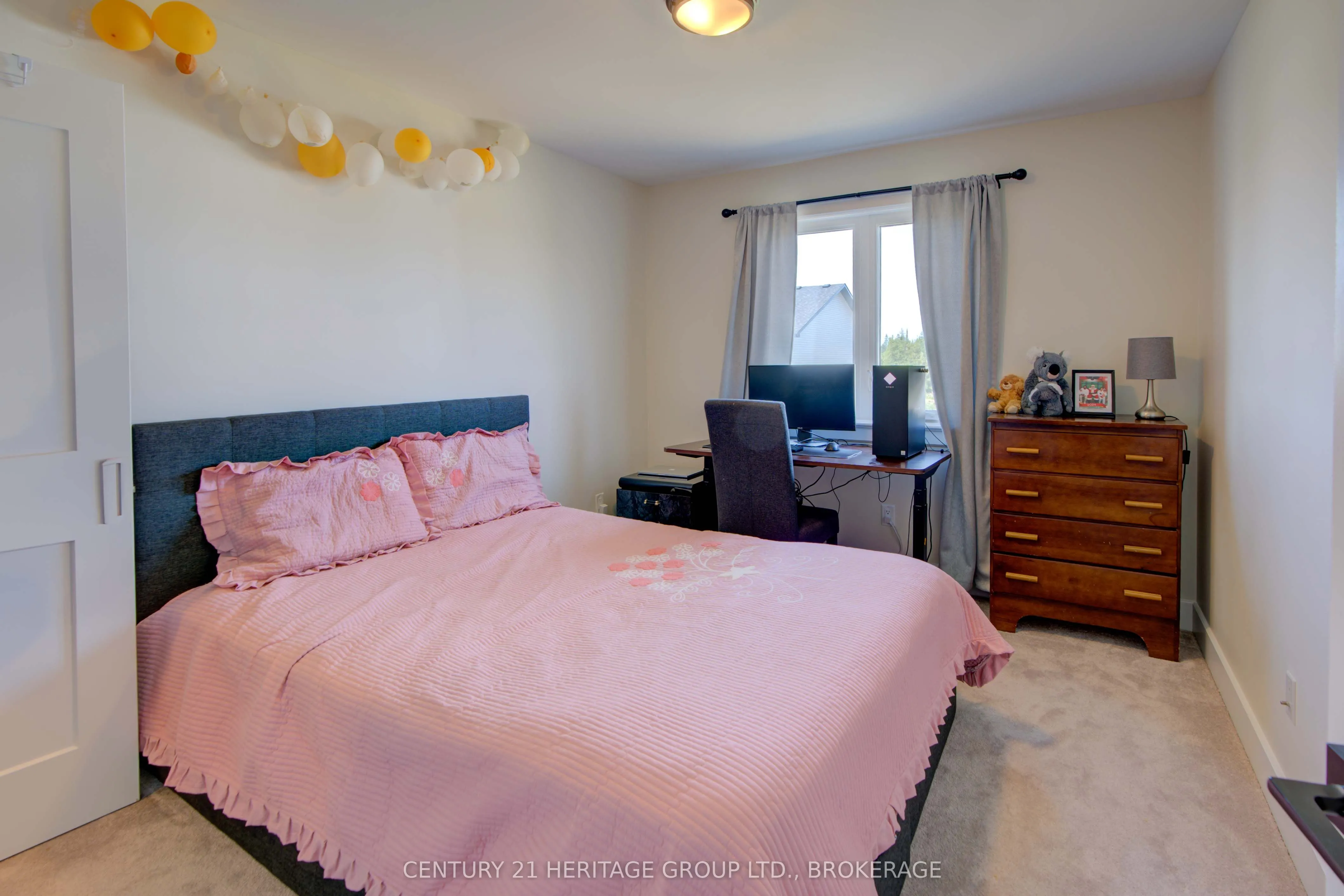28 Dusenbury Drive