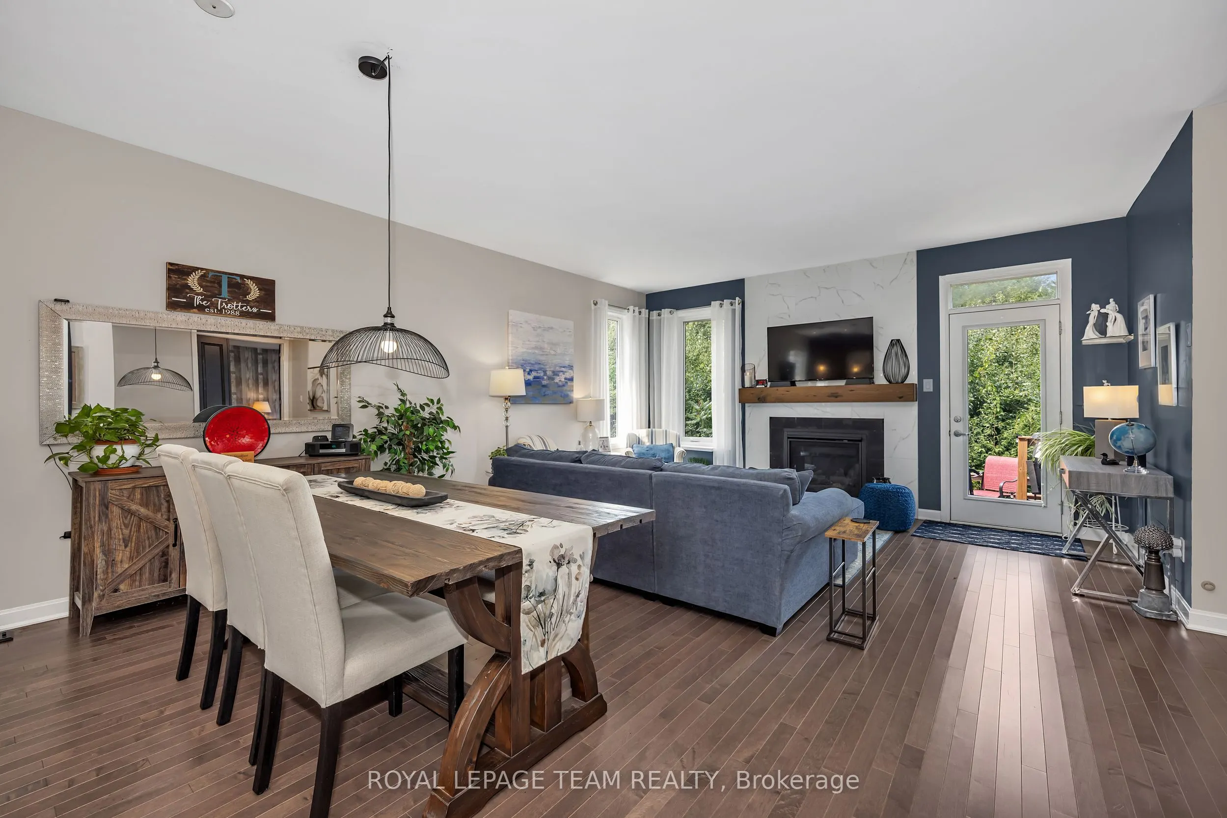 3222 Harvester Crescent