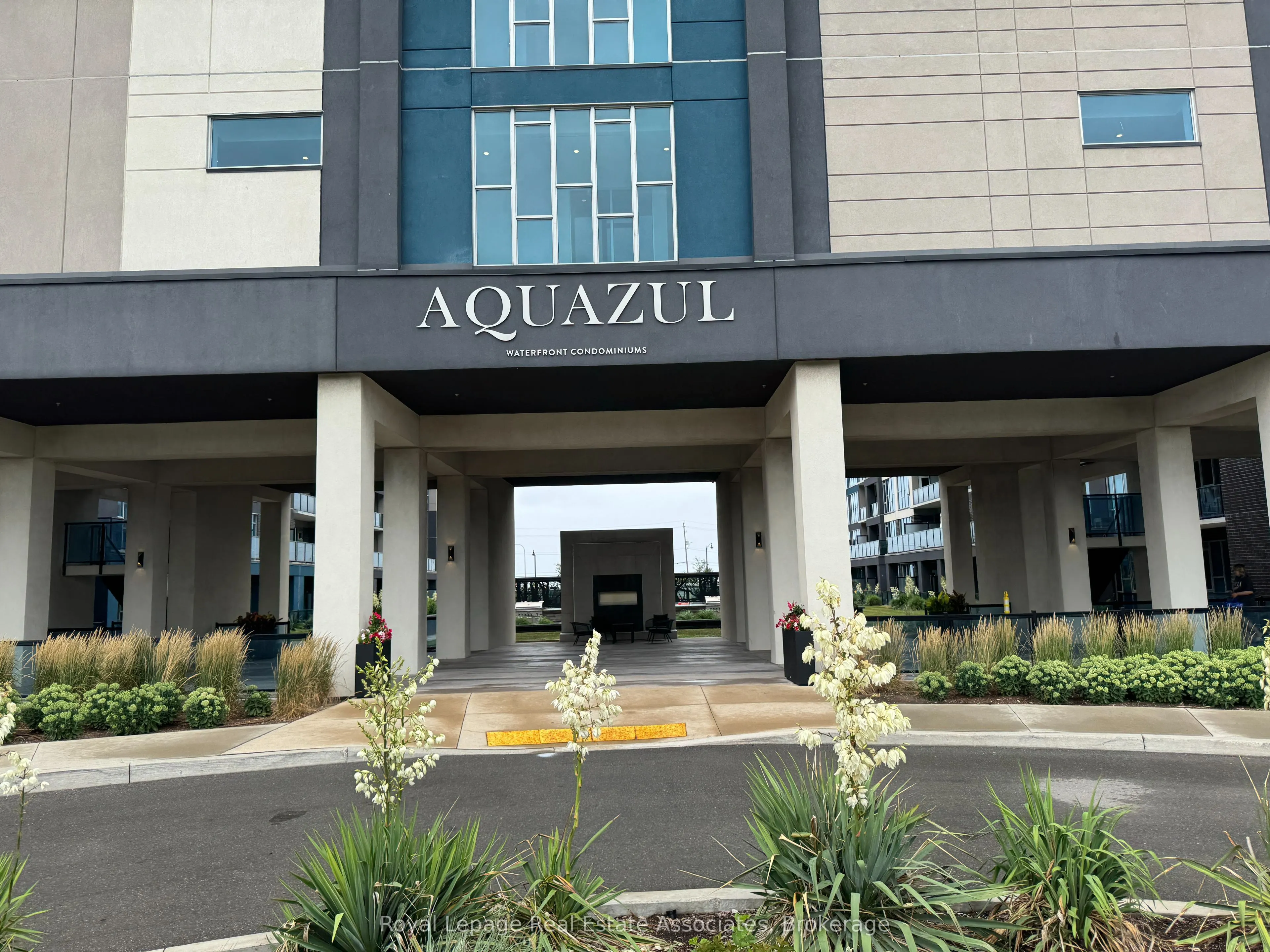 16 Concord Place, #128