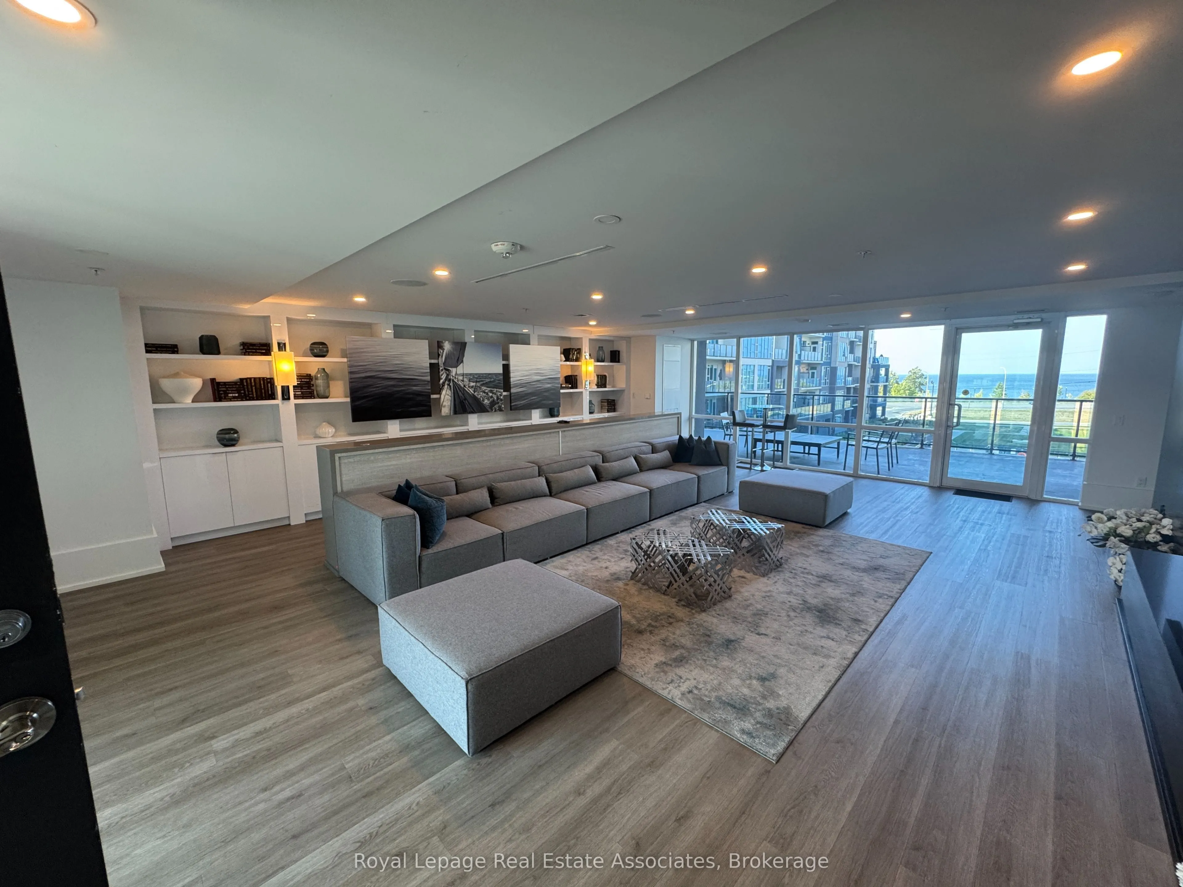 16 Concord Place, #128