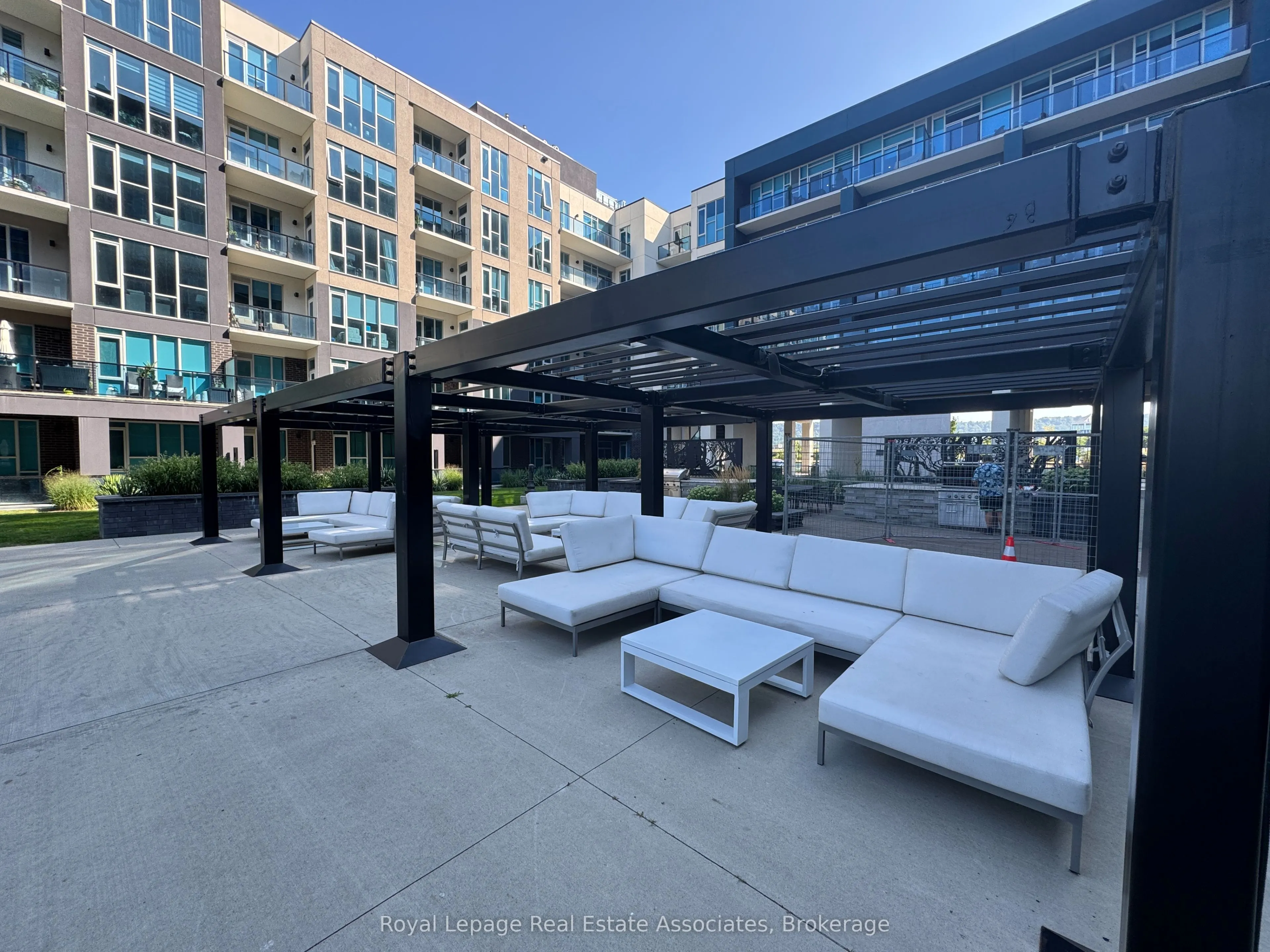 16 Concord Place, #128