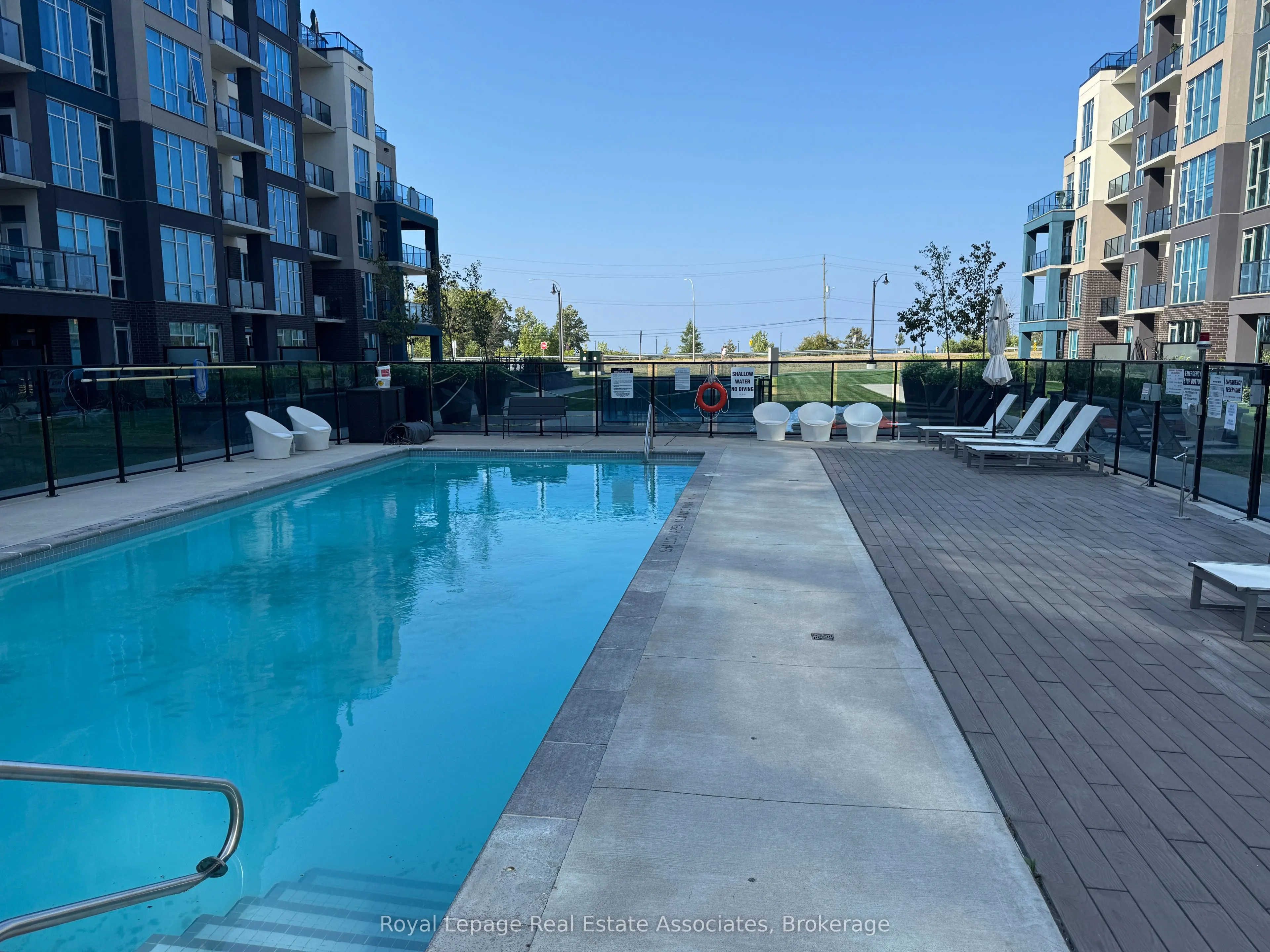 16 Concord Place, #128