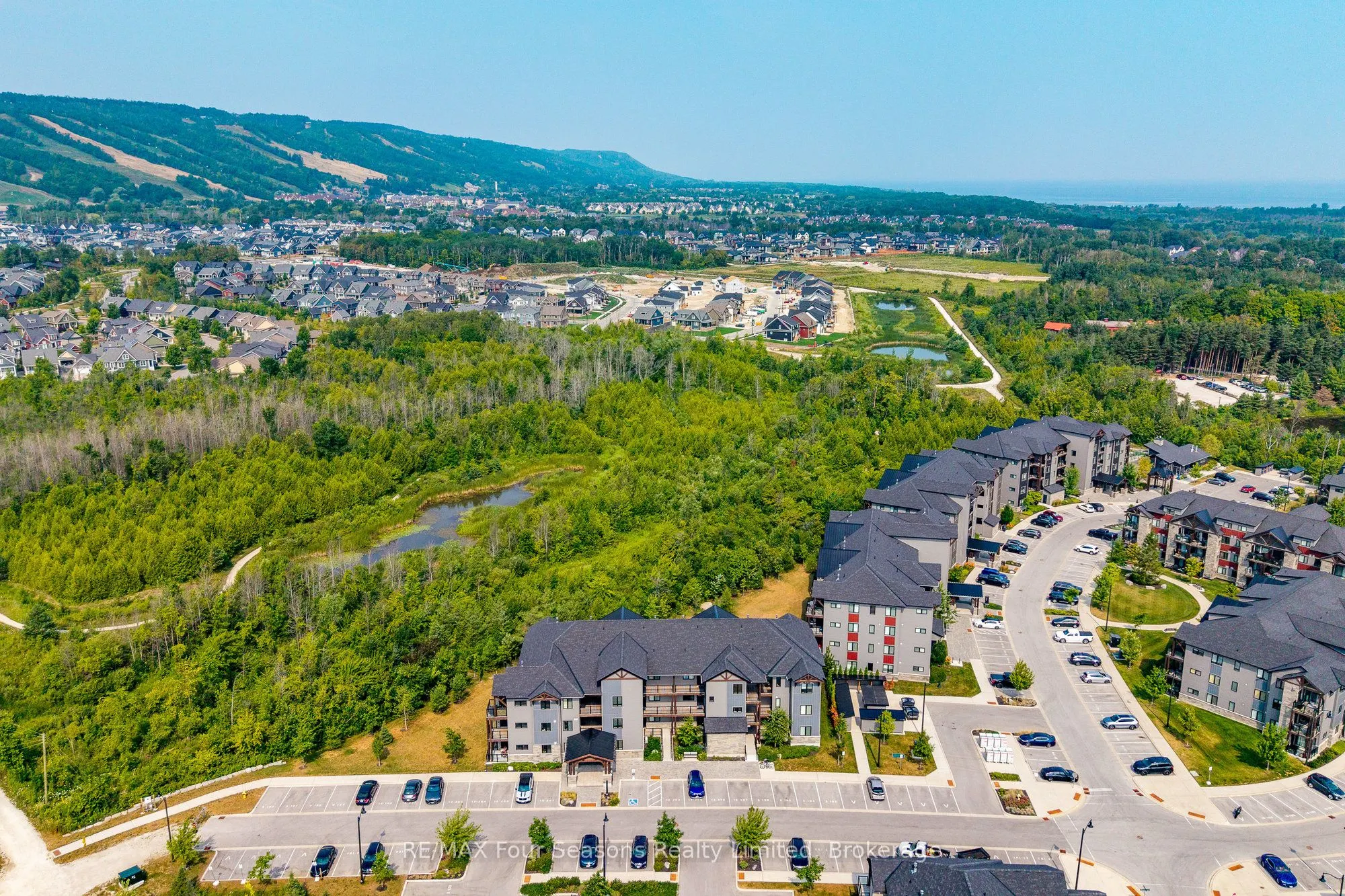 12 BEAUSOLEIL Lane, #302
