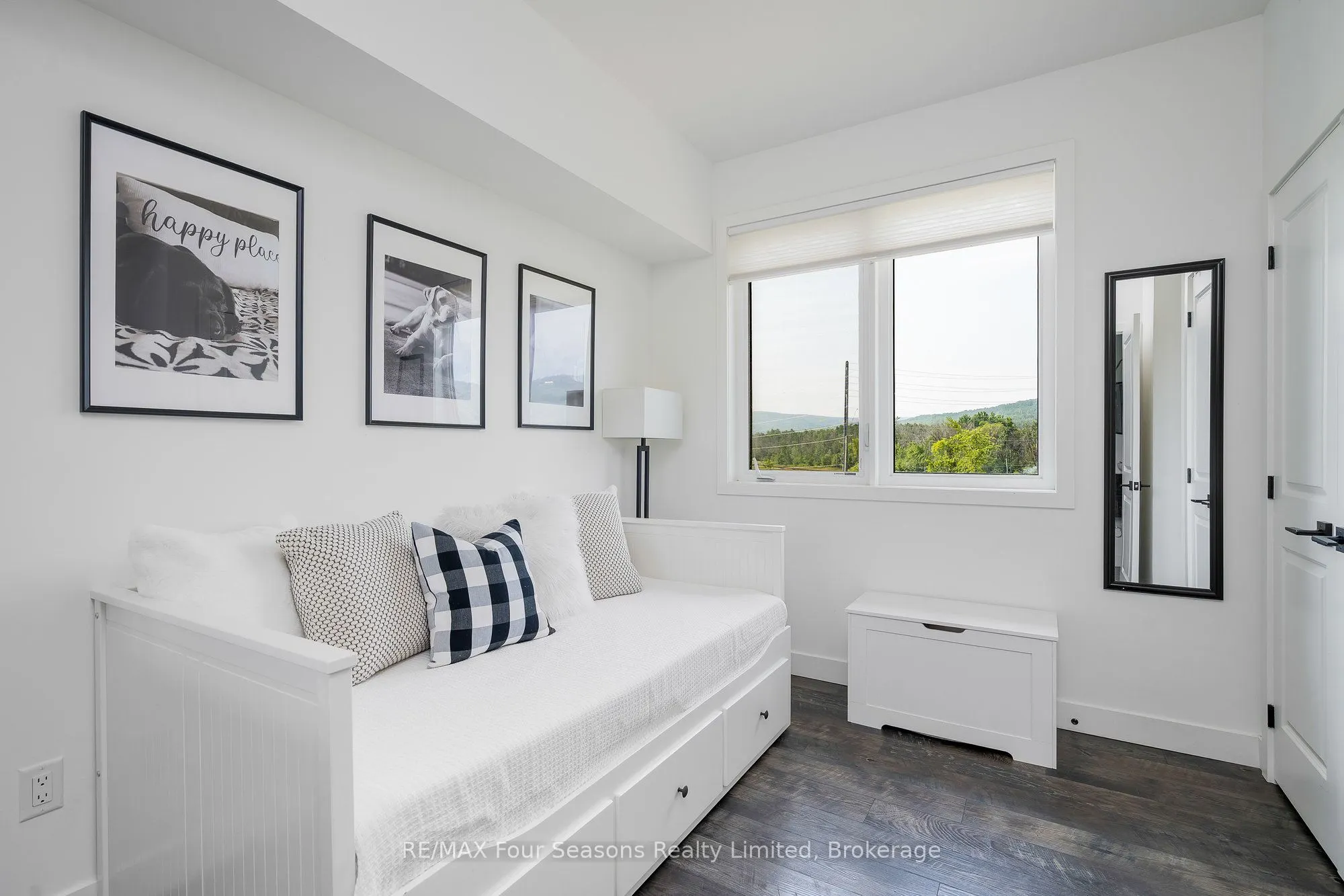12 BEAUSOLEIL Lane, #302