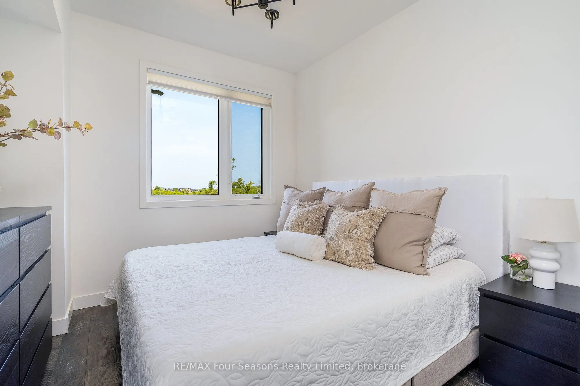 12 BEAUSOLEIL Lane, #302