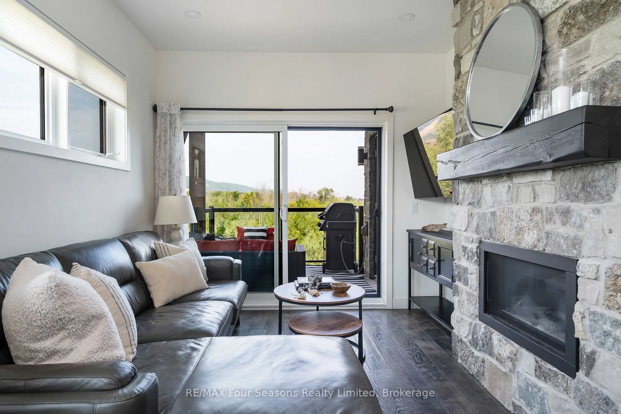12 BEAUSOLEIL Lane, #302