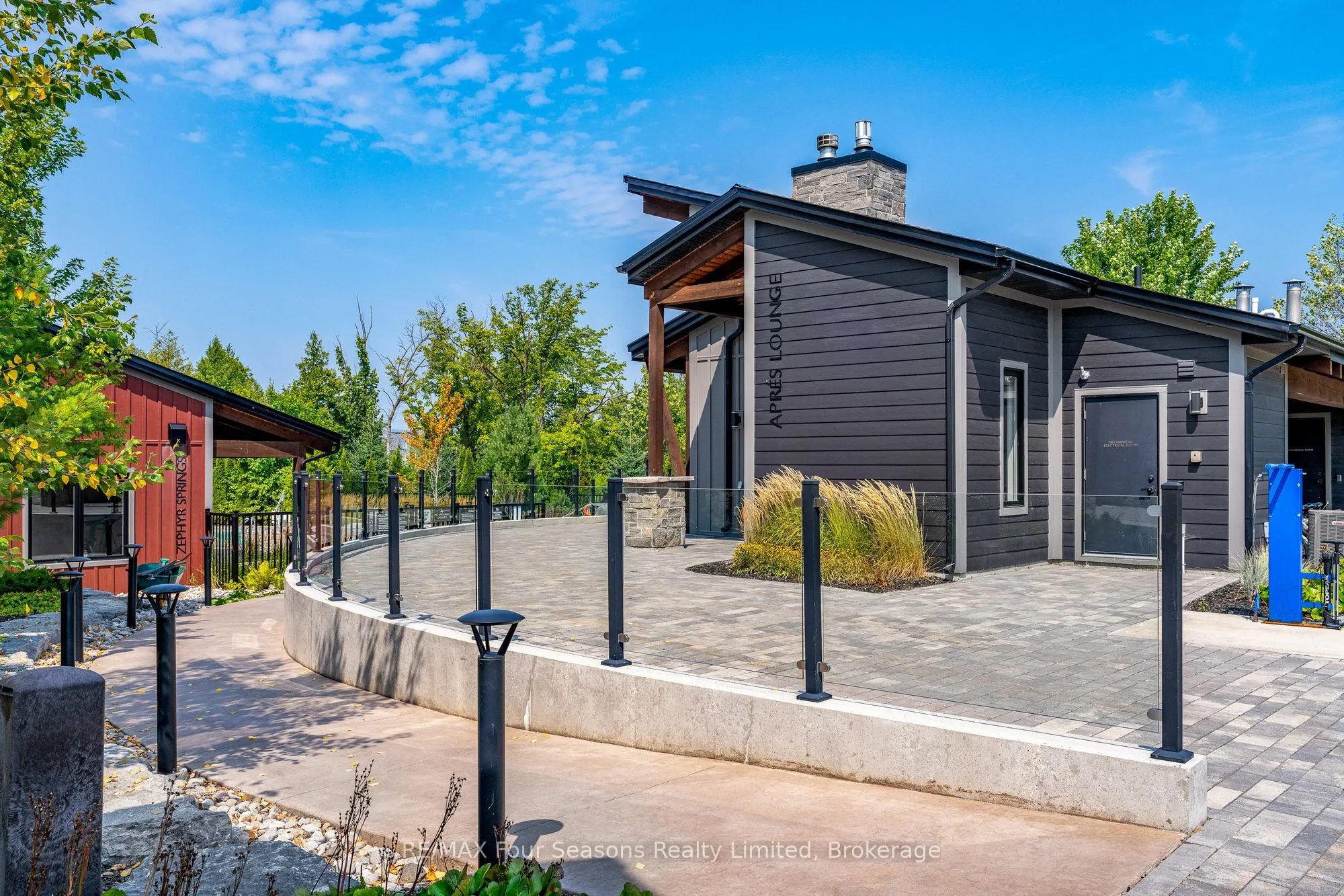 12 BEAUSOLEIL Lane, #302