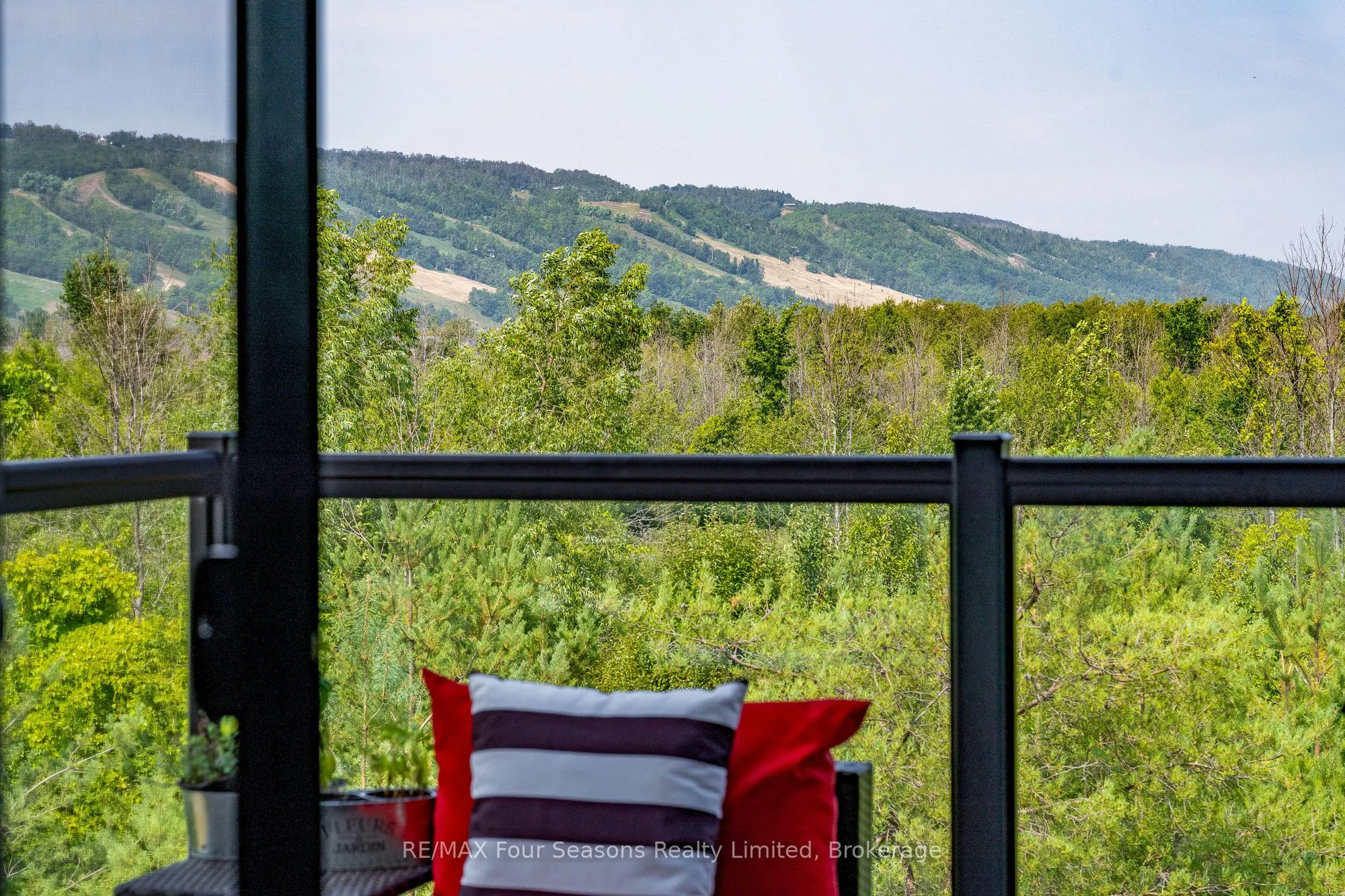 12 BEAUSOLEIL Lane, #302