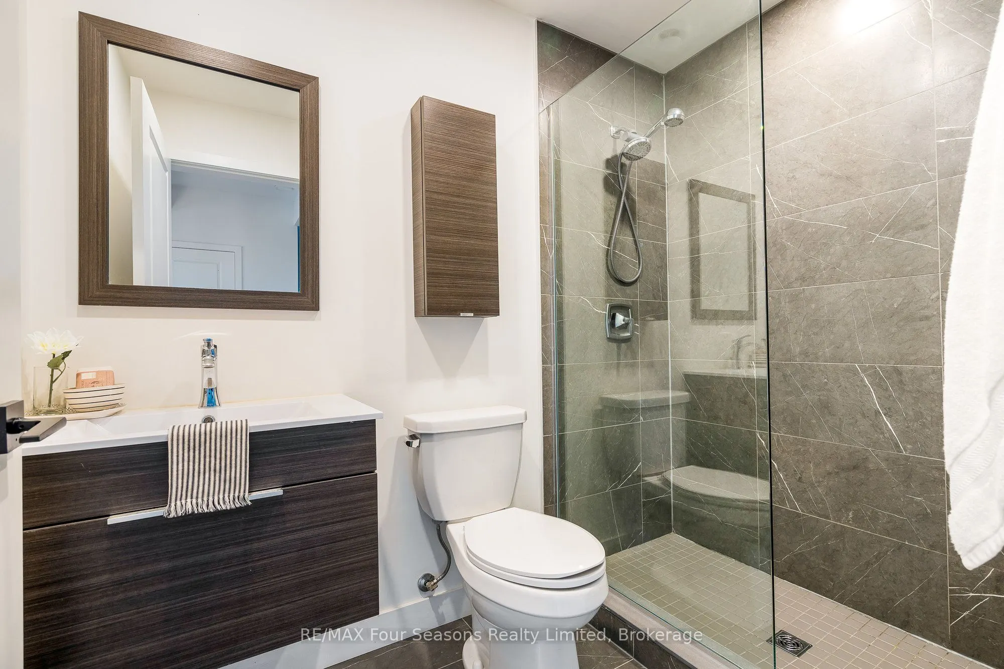 12 BEAUSOLEIL Lane, #302