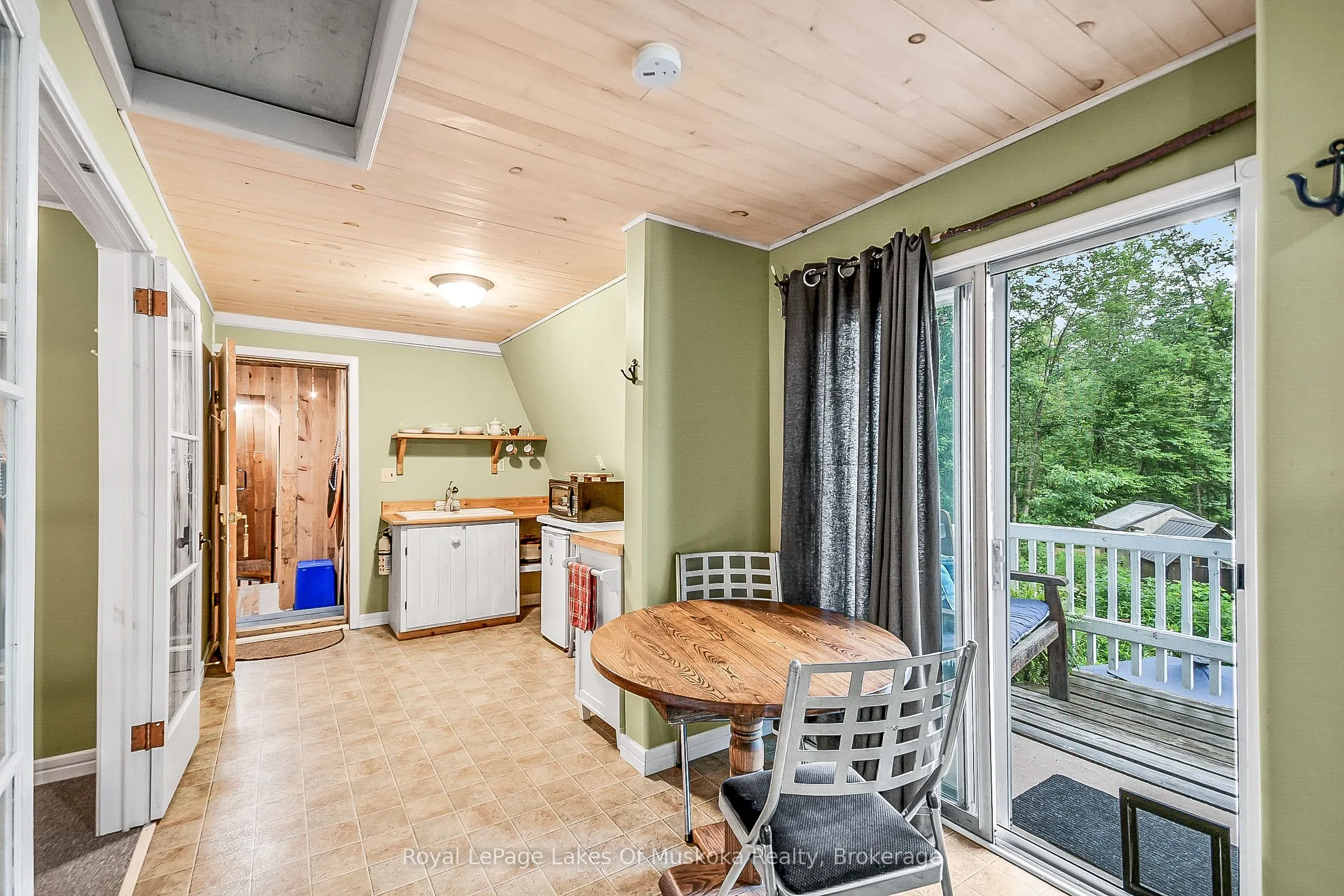 1005 Kirby's Beach Road
