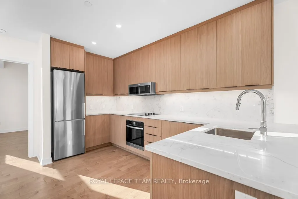 340 Queen Street, #2704