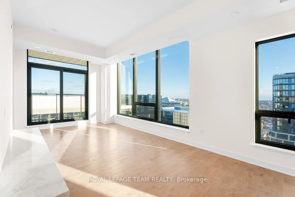 340 Queen Street, #2704