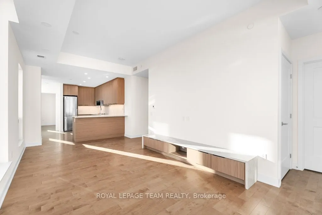 340 Queen Street, #2704