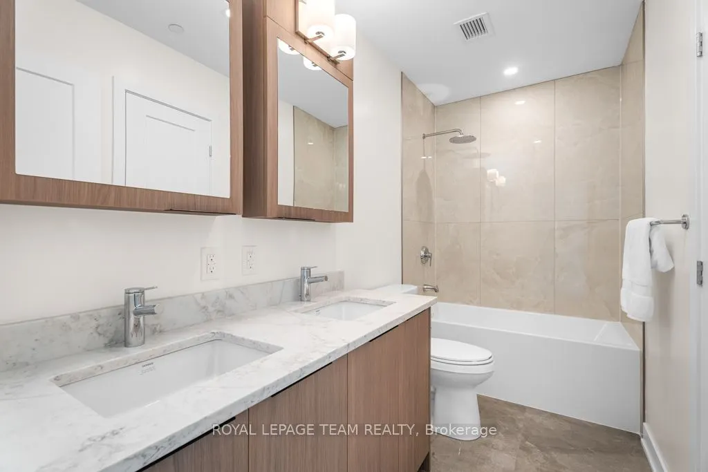 340 Queen Street, #2704