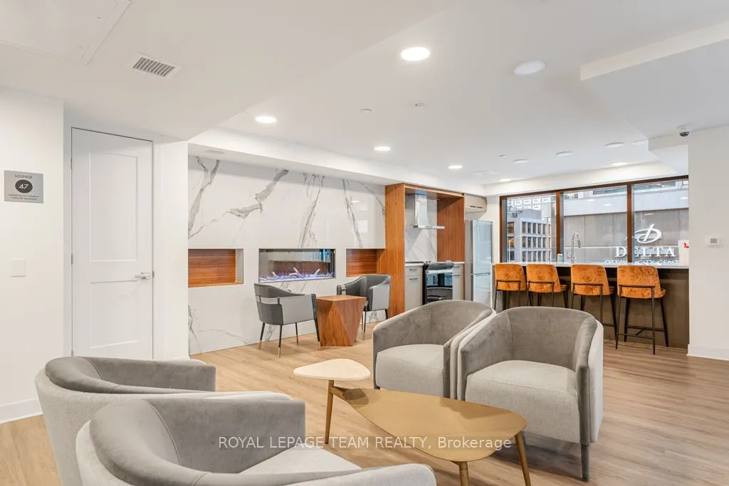 340 Queen Street, #2704