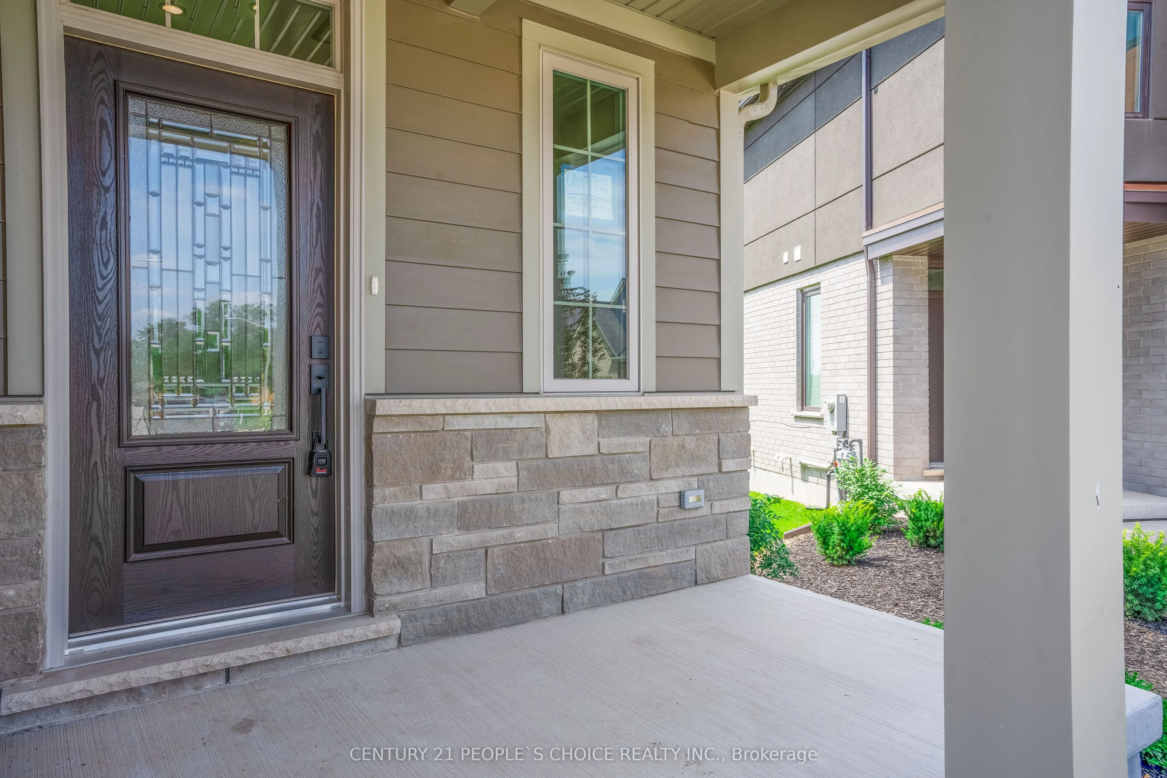 3947 Mitchell Crescent