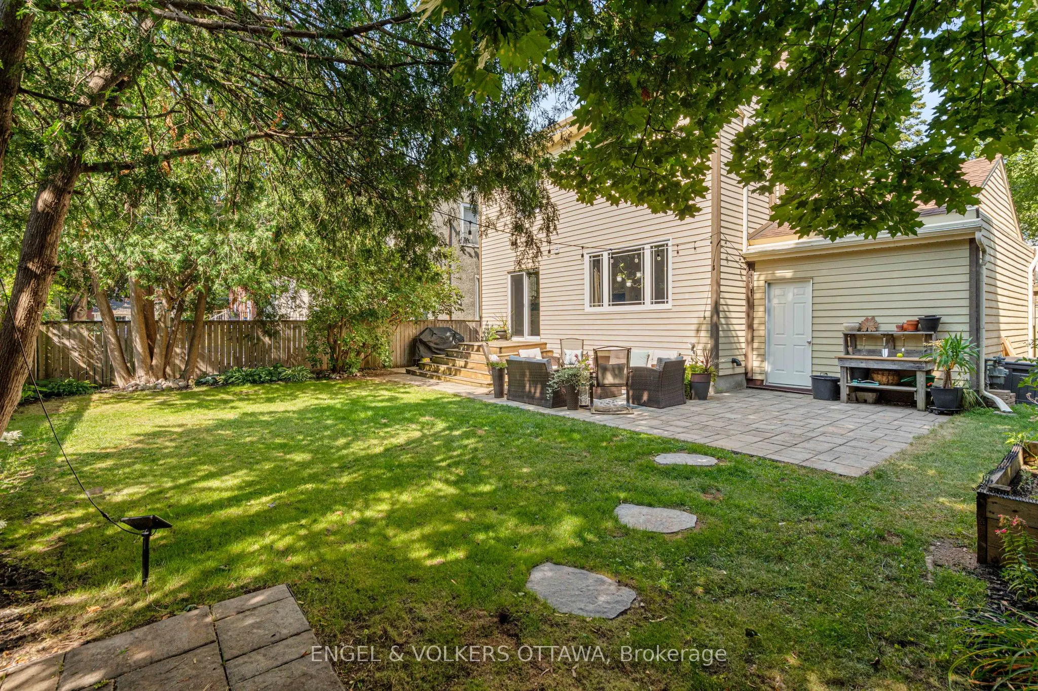 14 Cameron Avenue