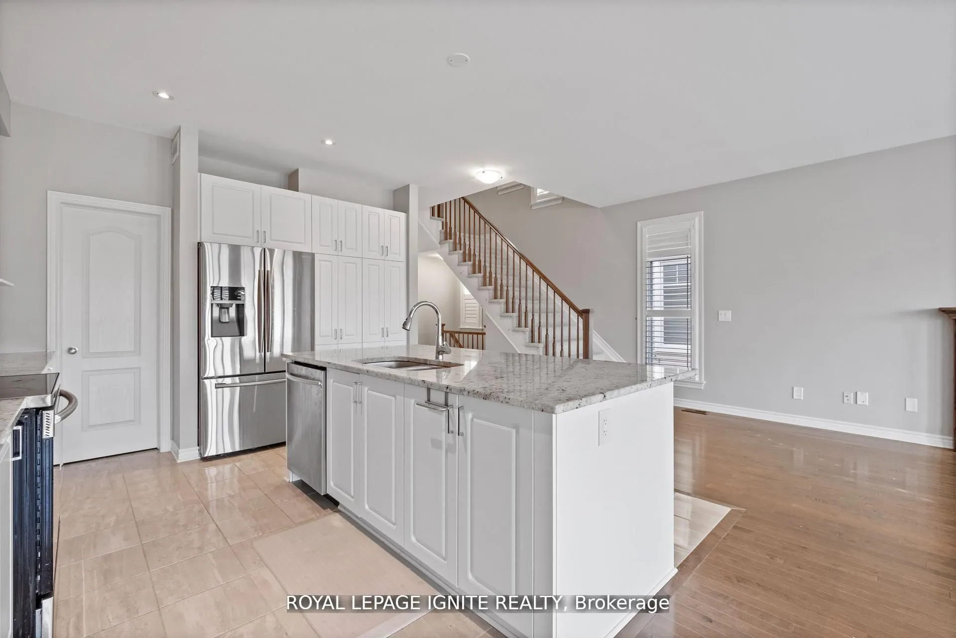 866 Riverview Way