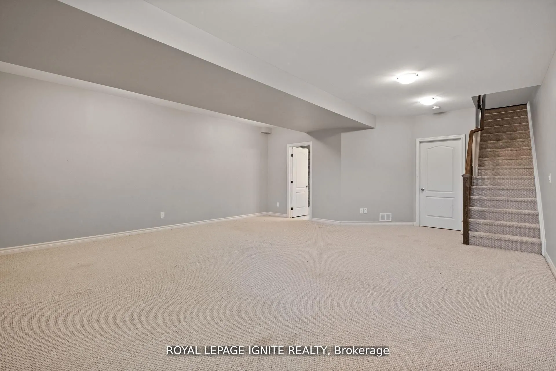 866 Riverview Way