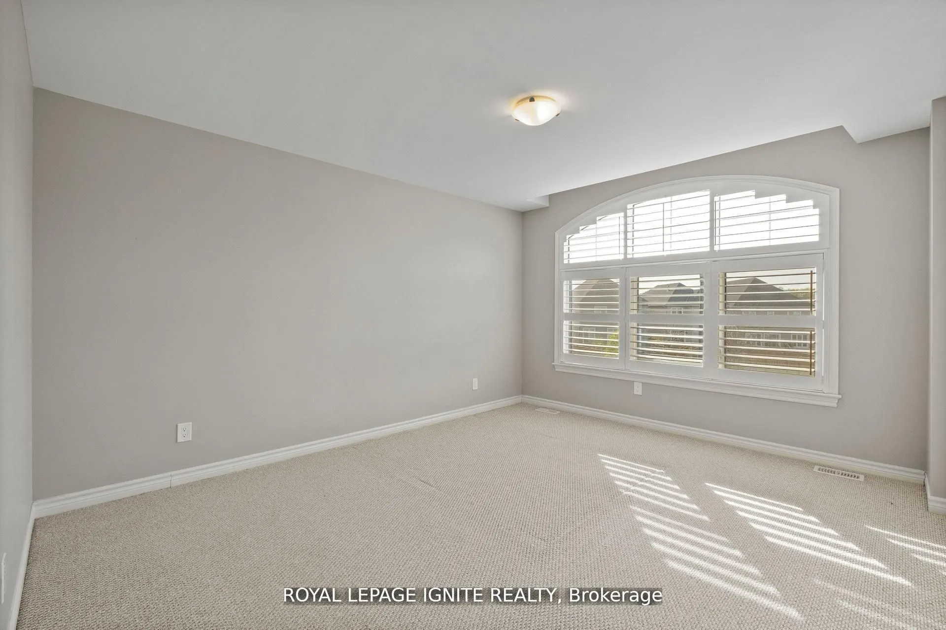 866 Riverview Way