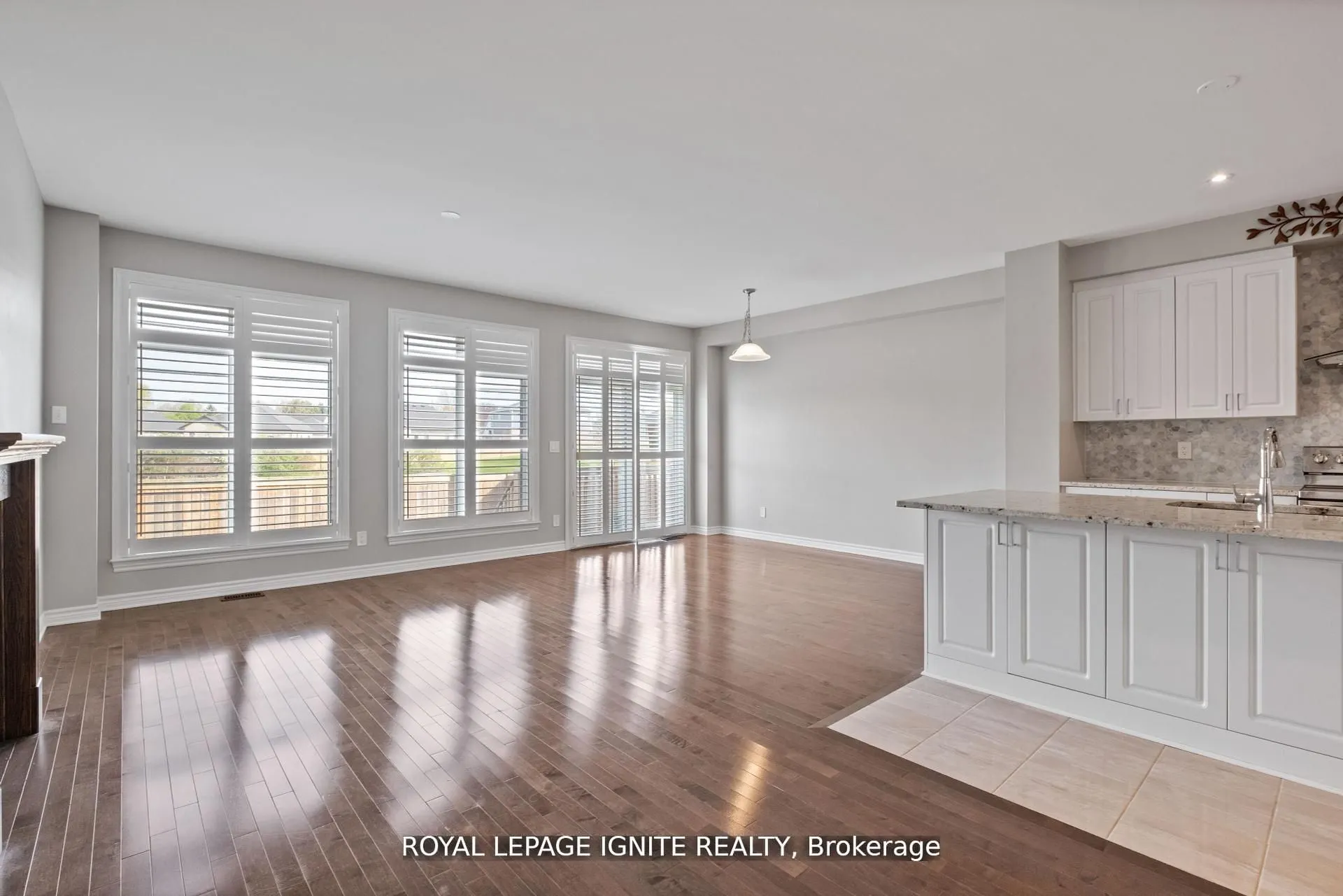 866 Riverview Way