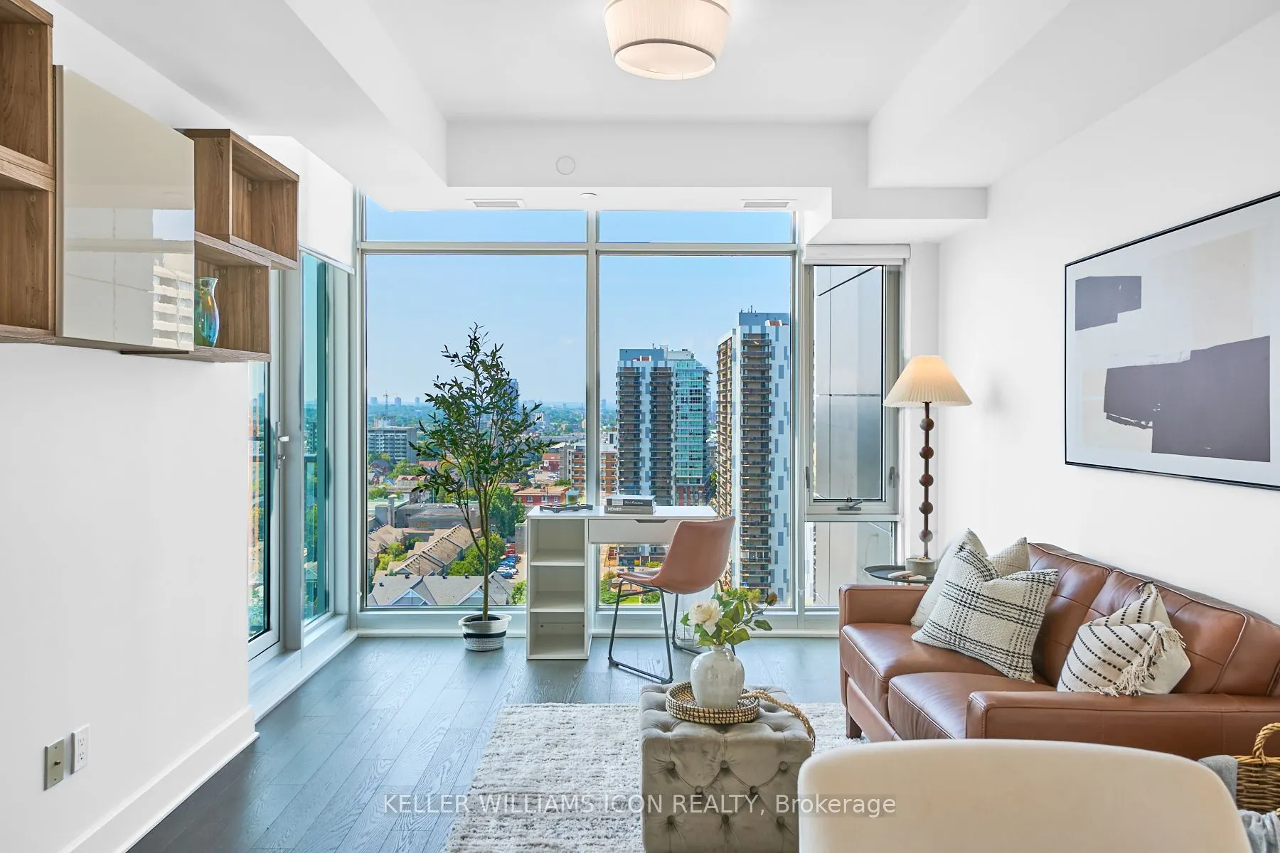 255 Bay Street, #1707