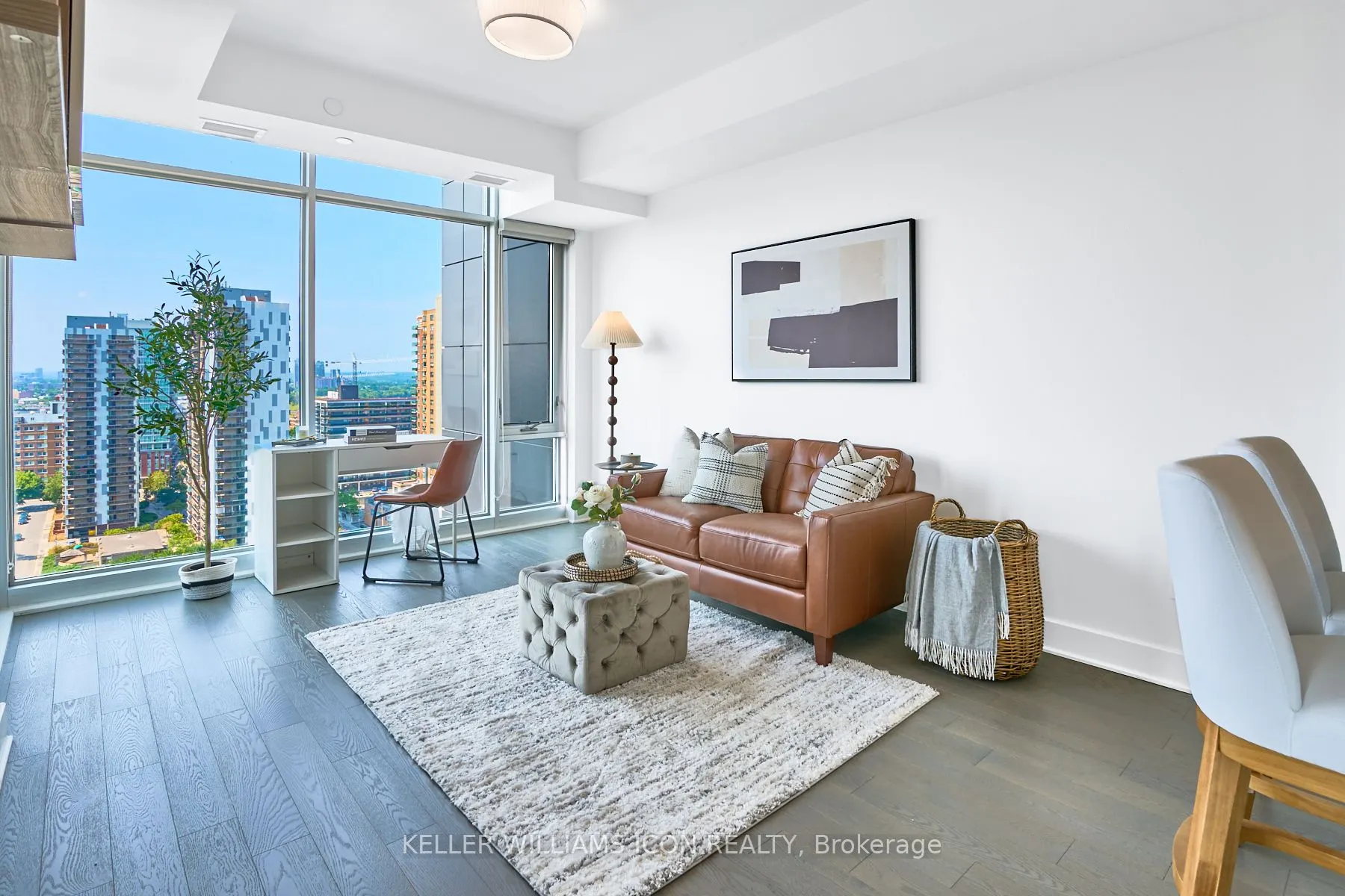 255 Bay Street, #1707