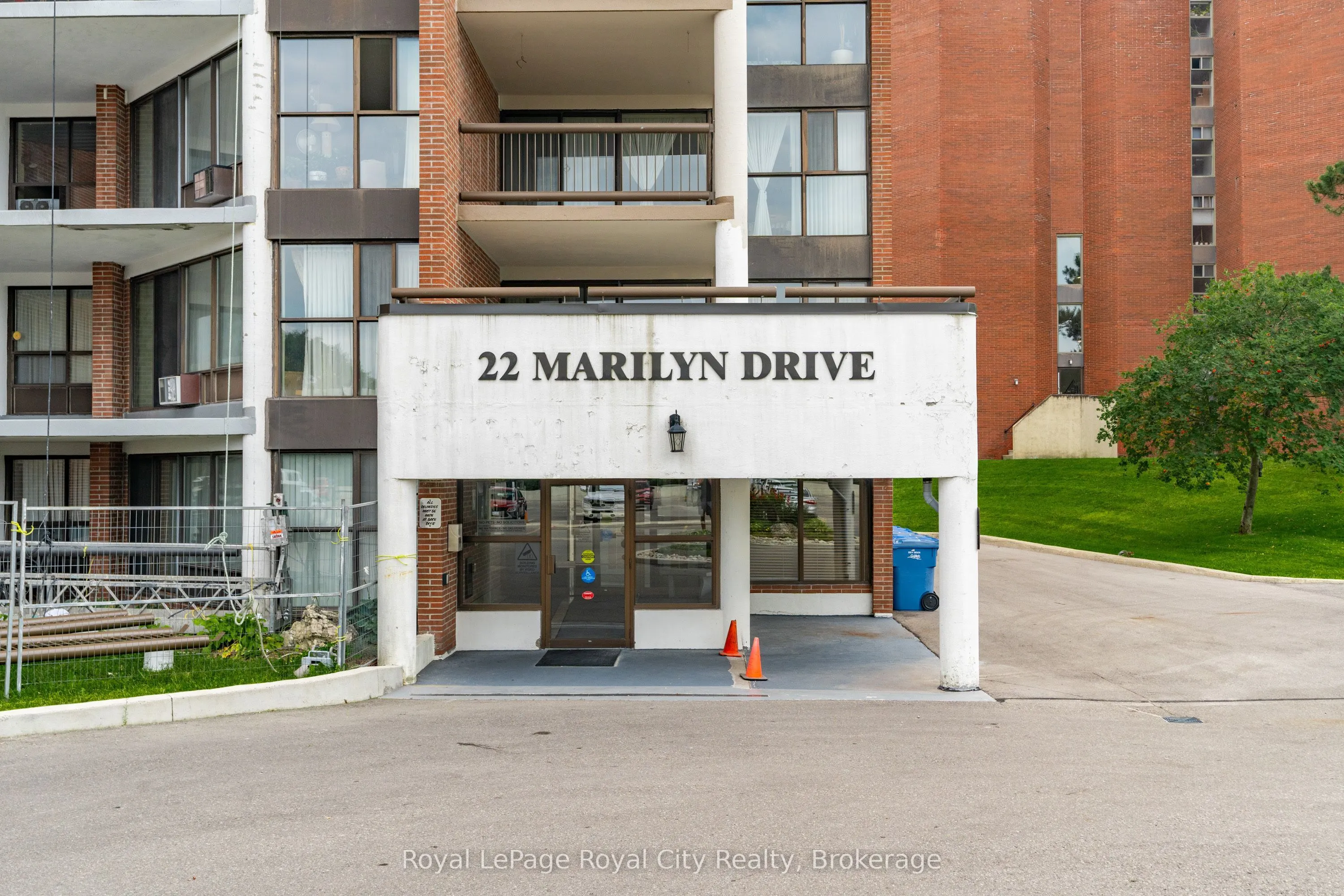 22 Marilyn Drive, #803