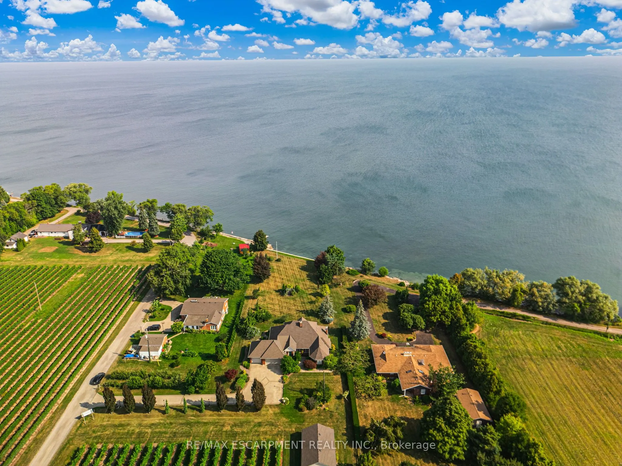 3503 Lakeshore Road