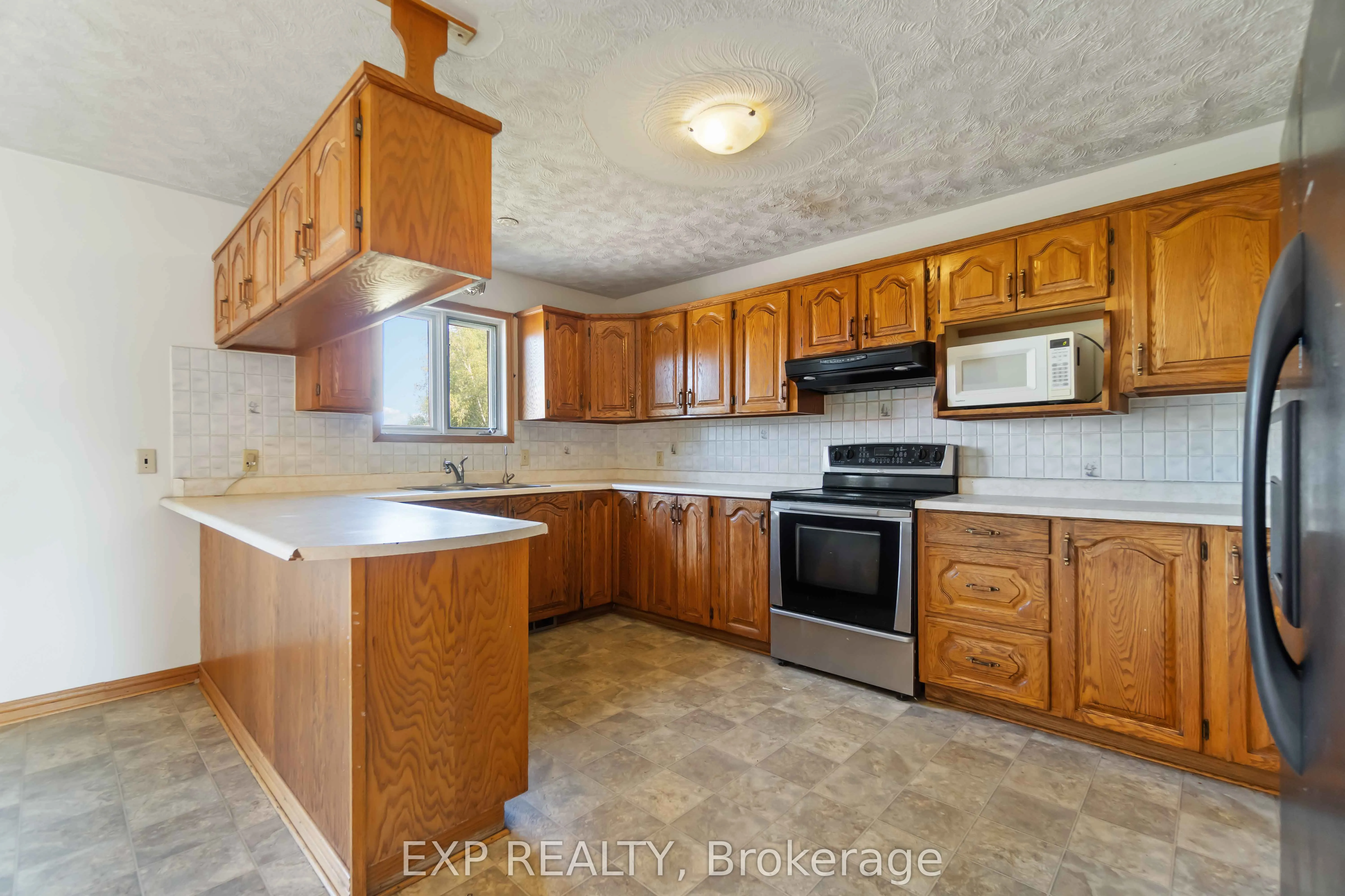 760 Aurele Road